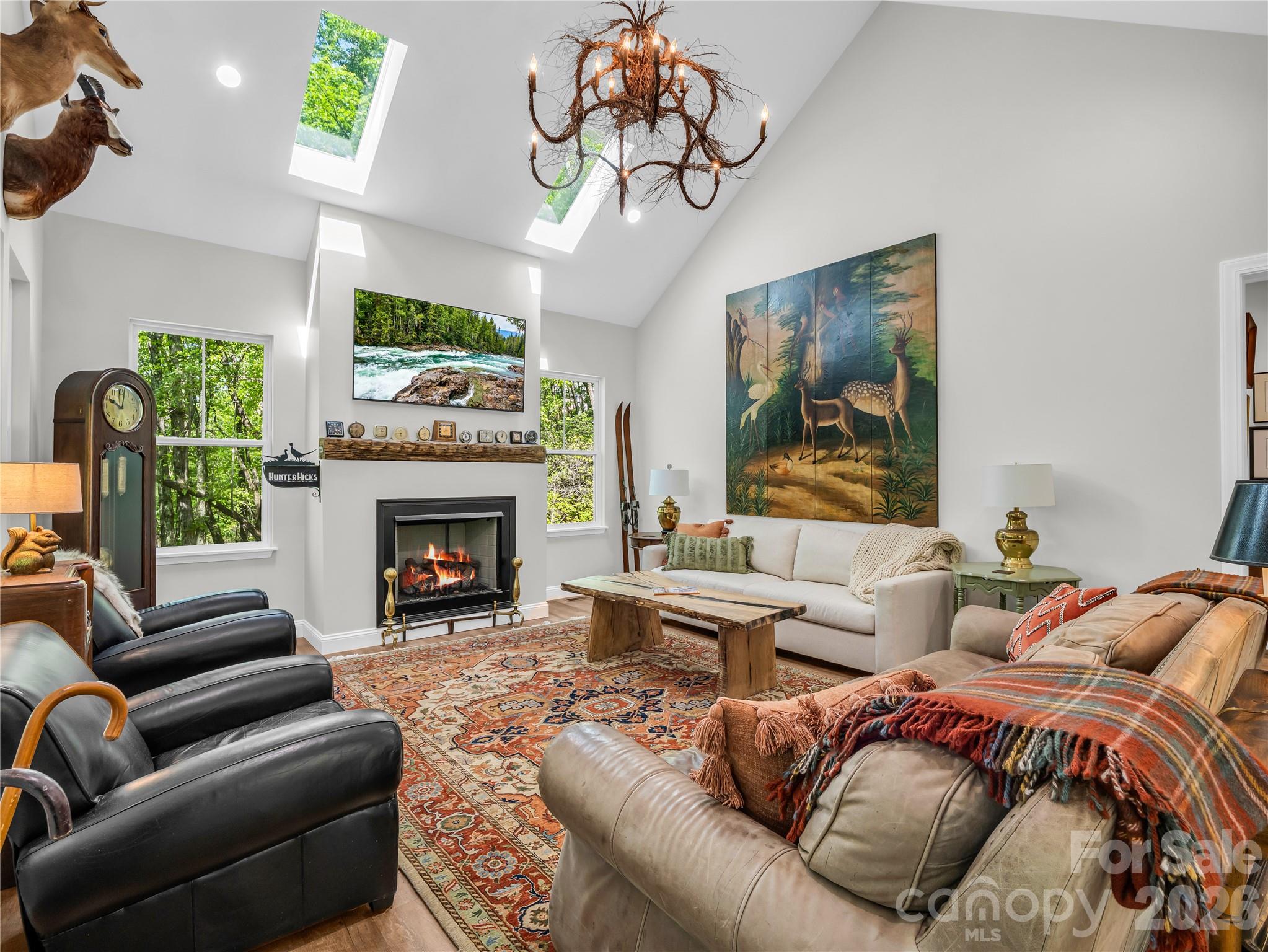 737 Melrose Mountain Road — Tryon