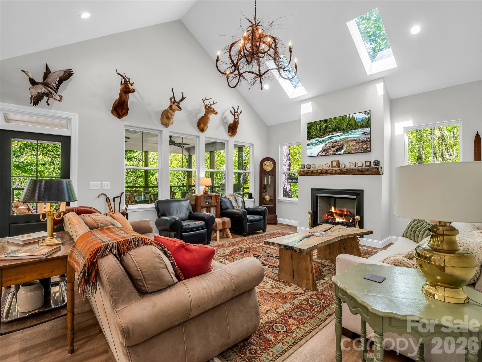 737 Melrose Mountain Road — Tryon