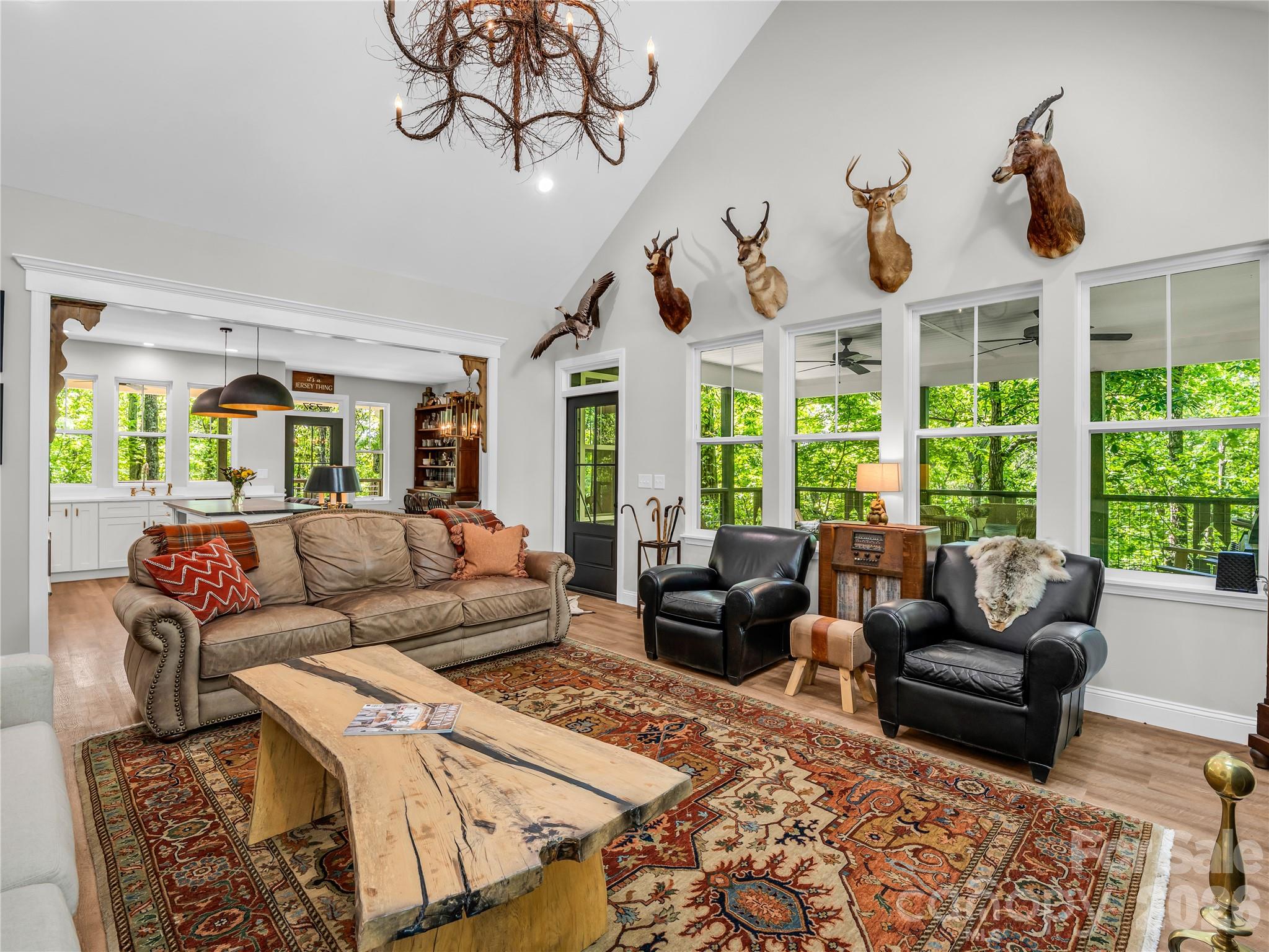 737 Melrose Mountain Road — Tryon