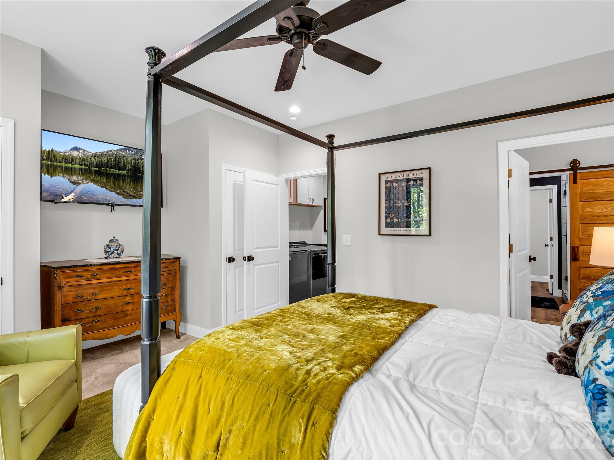 737 Melrose Mountain Road — Tryon