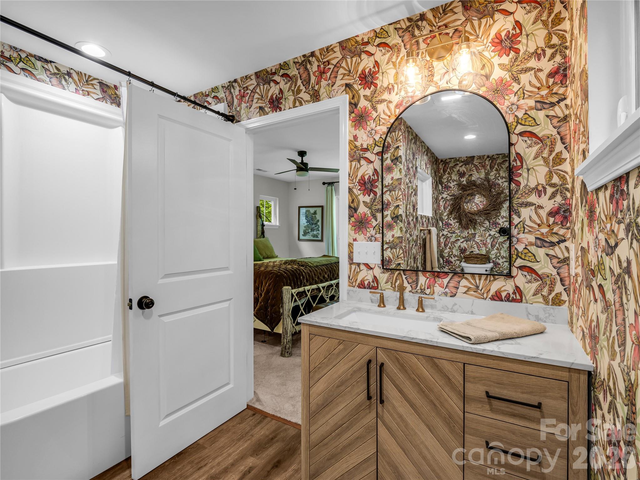 737 Melrose Mountain Road — Tryon