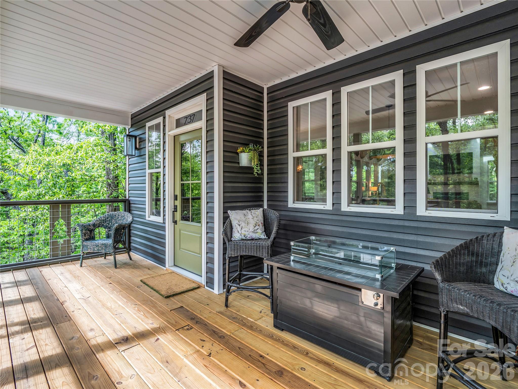 737 Melrose Mountain Road — Tryon
