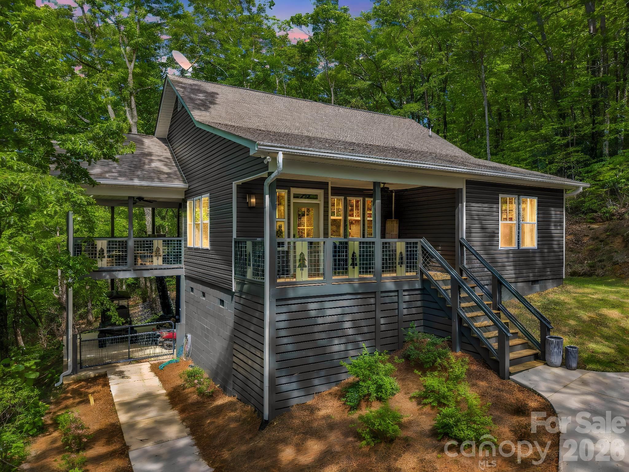 737 Melrose Mountain Road — Tryon