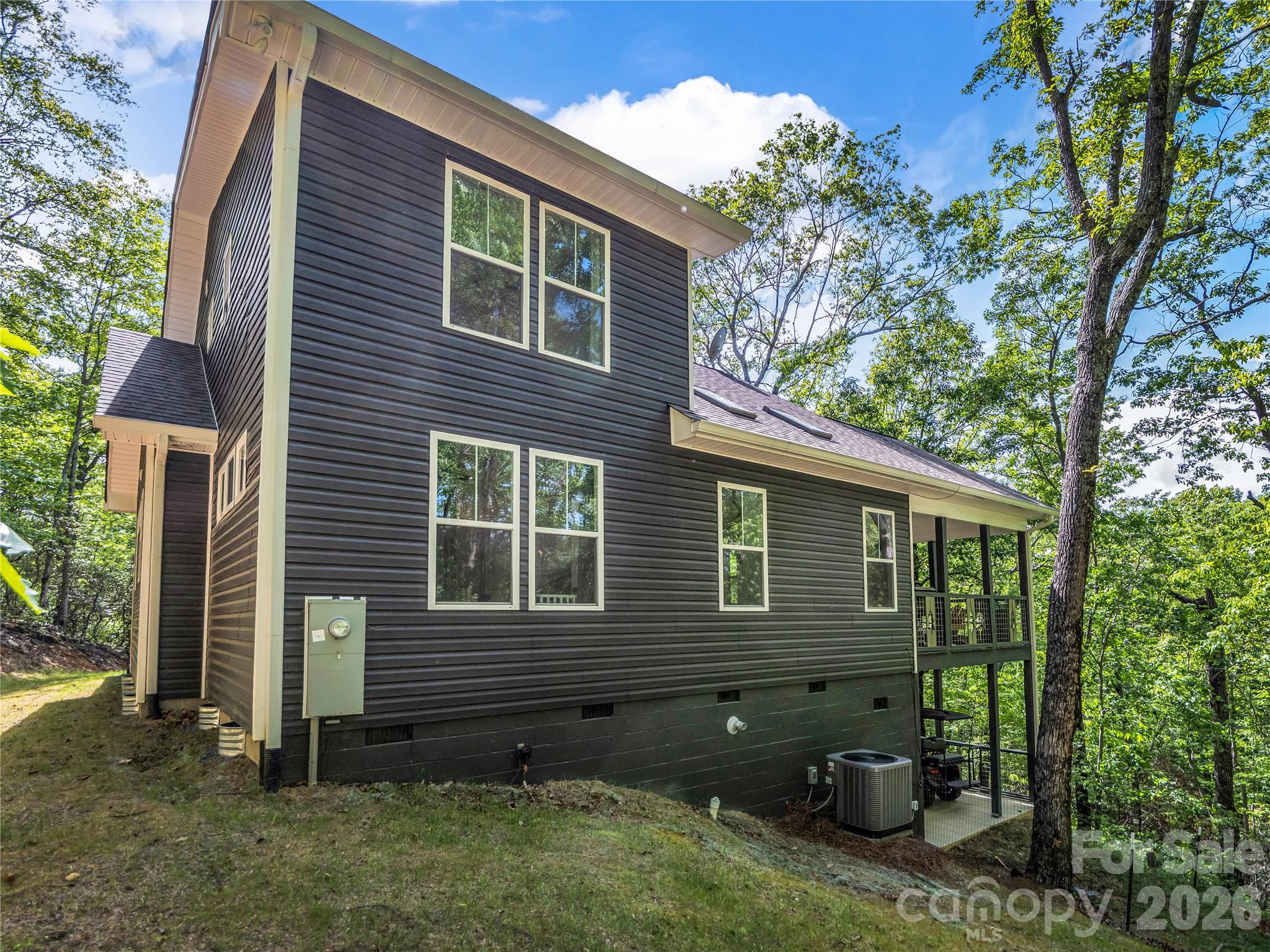737 Melrose Mountain Road — Tryon