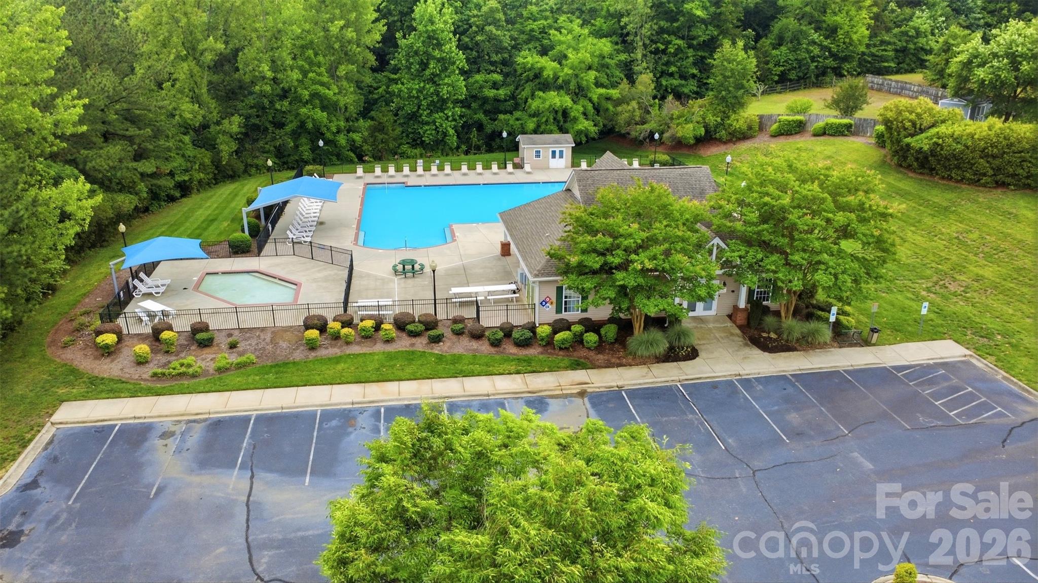 1464 Moss Creek Drive — Harrisburg