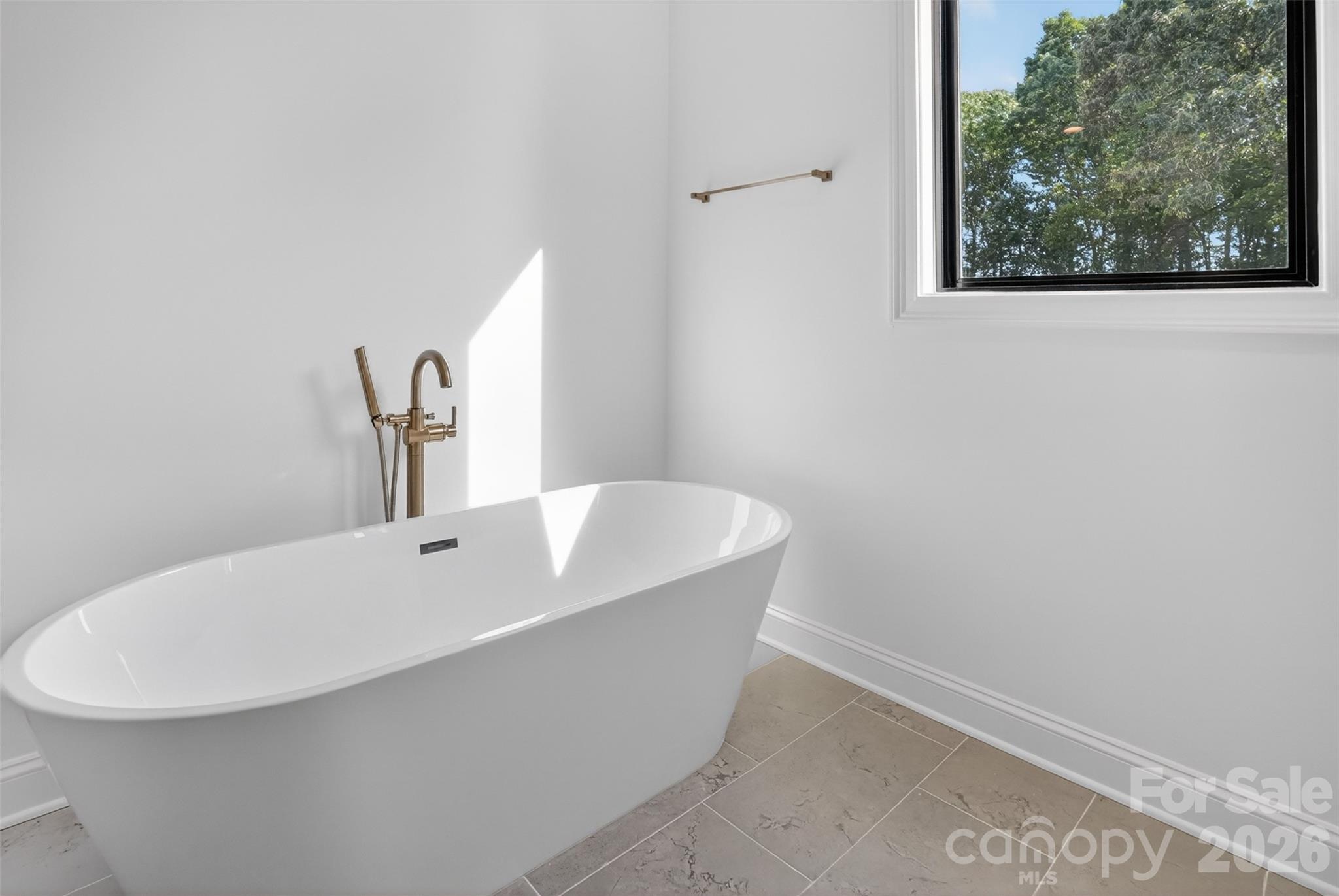 417 W Cama Street — Charlotte