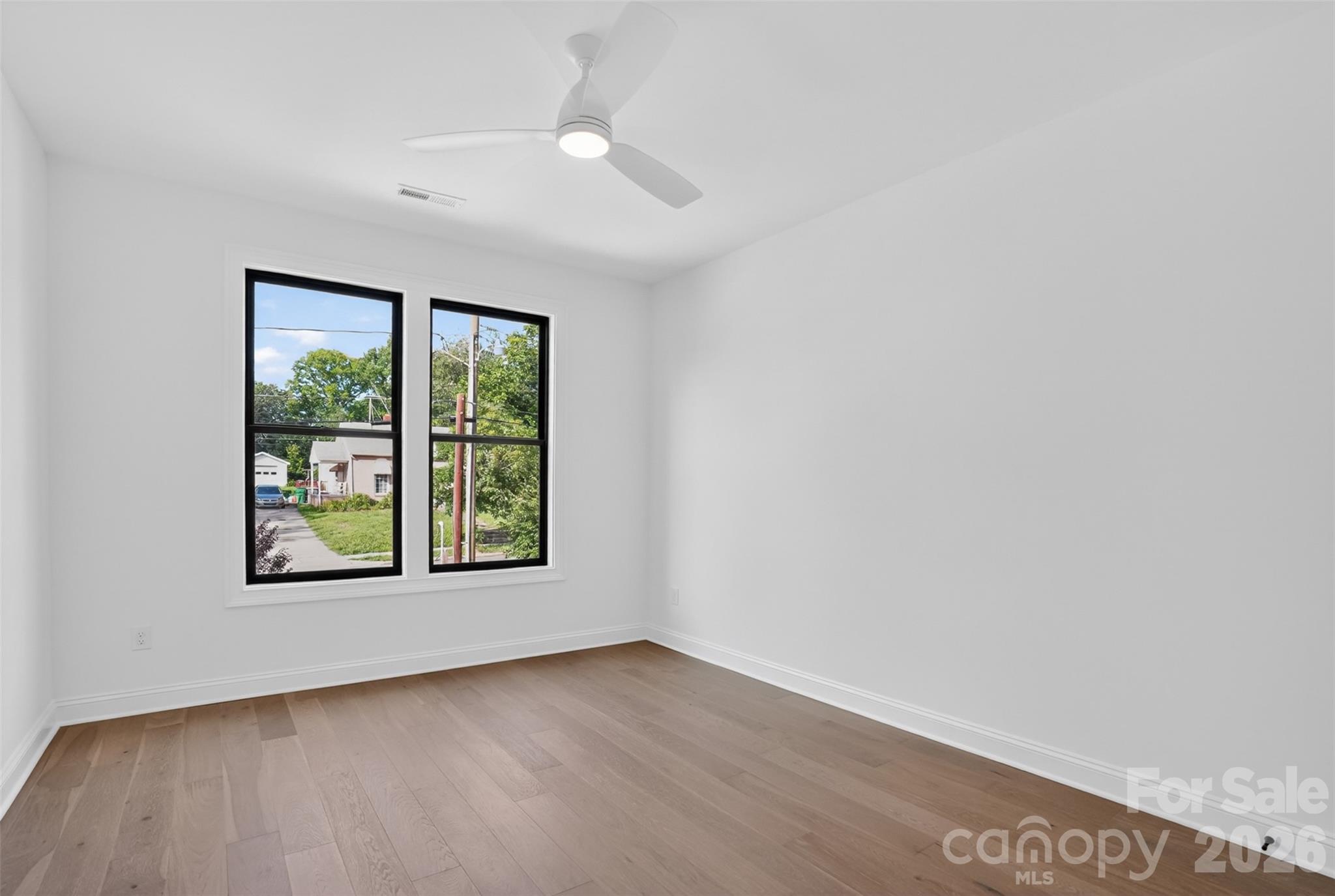 417 W Cama Street — Charlotte