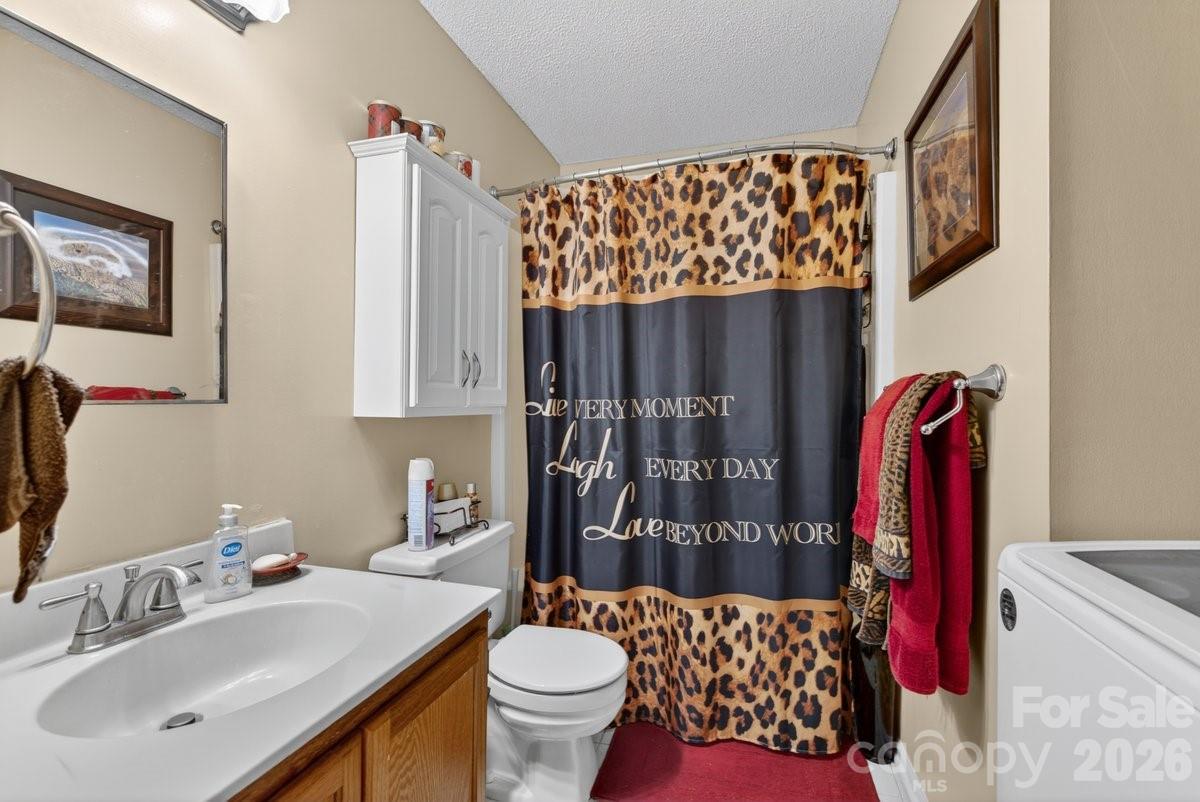 634 Hillcrest Drive #6 — Shelby