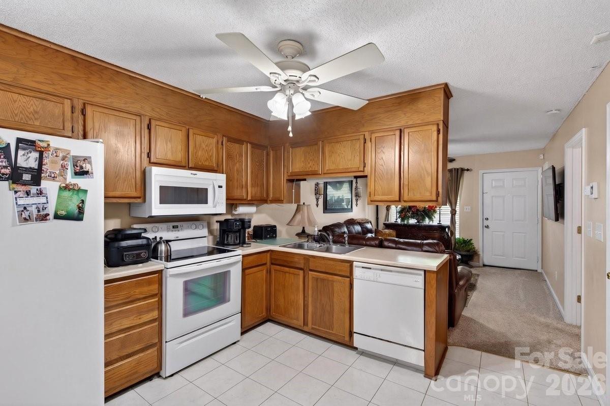 634 Hillcrest Drive #6 — Shelby