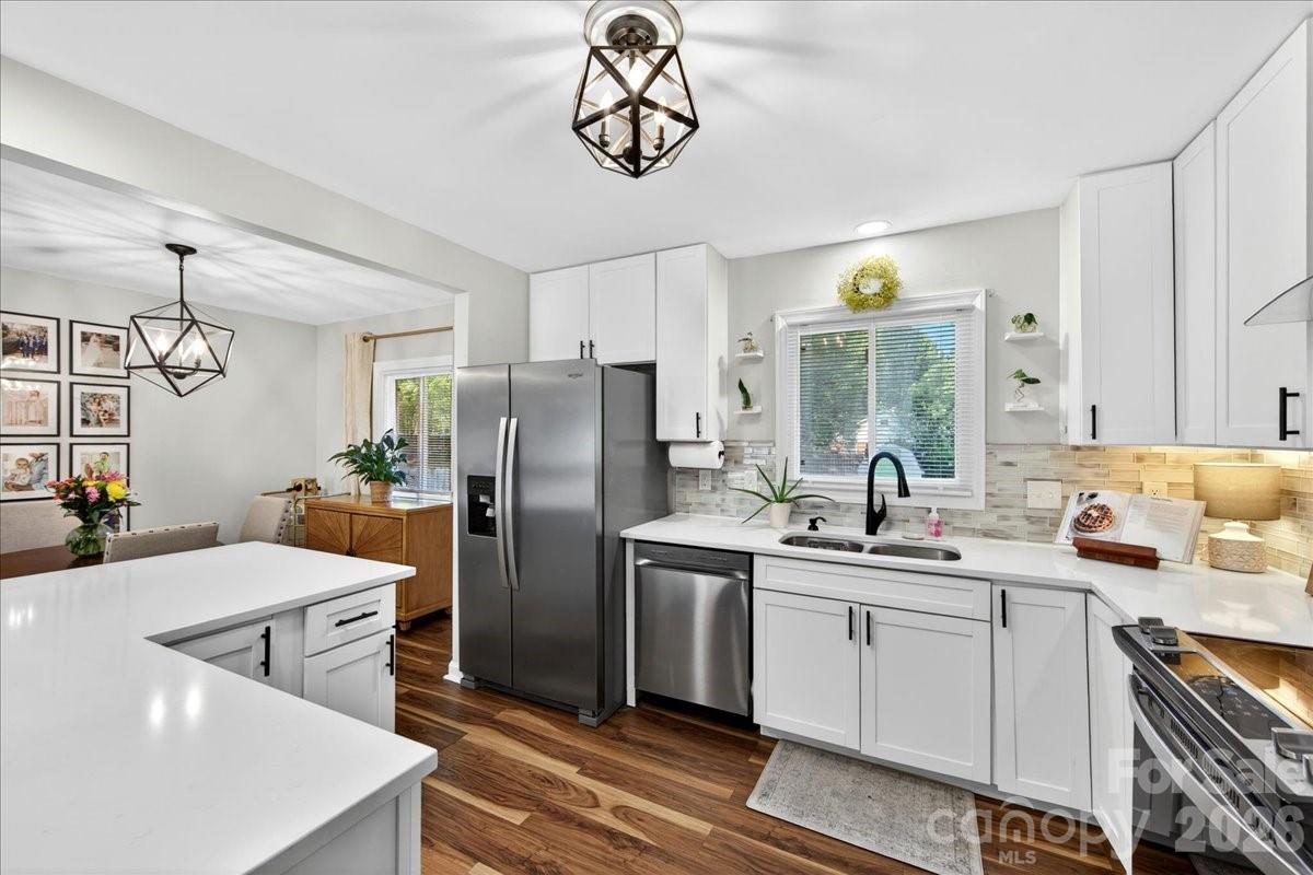 5907 Bluebonnet Road — Charlotte