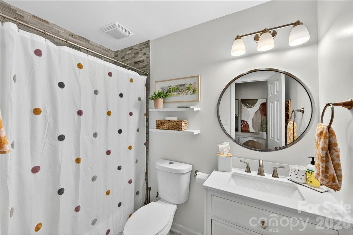 5907 Bluebonnet Road — Charlotte