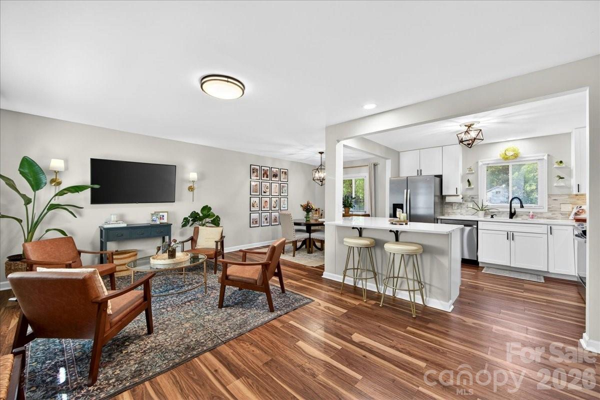 5907 Bluebonnet Road — Charlotte