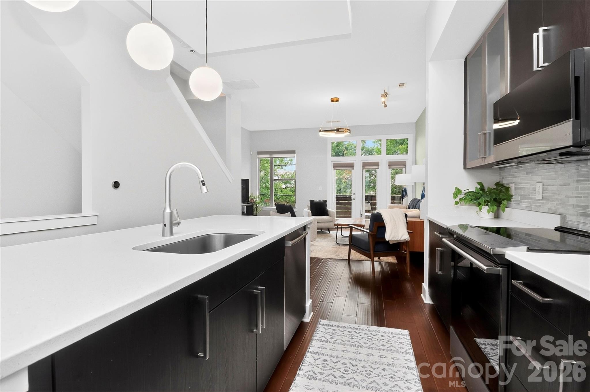 231 Doggett Street — Charlotte