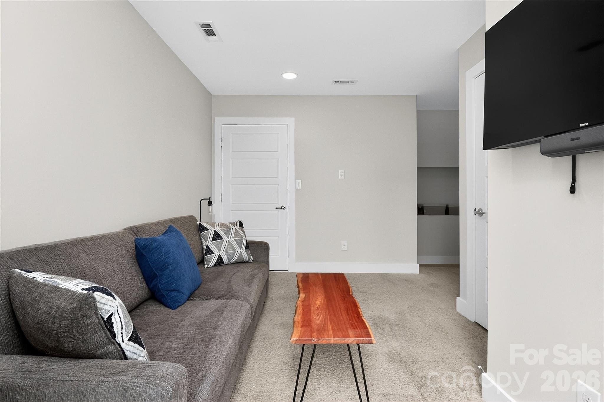 231 Doggett Street — Charlotte