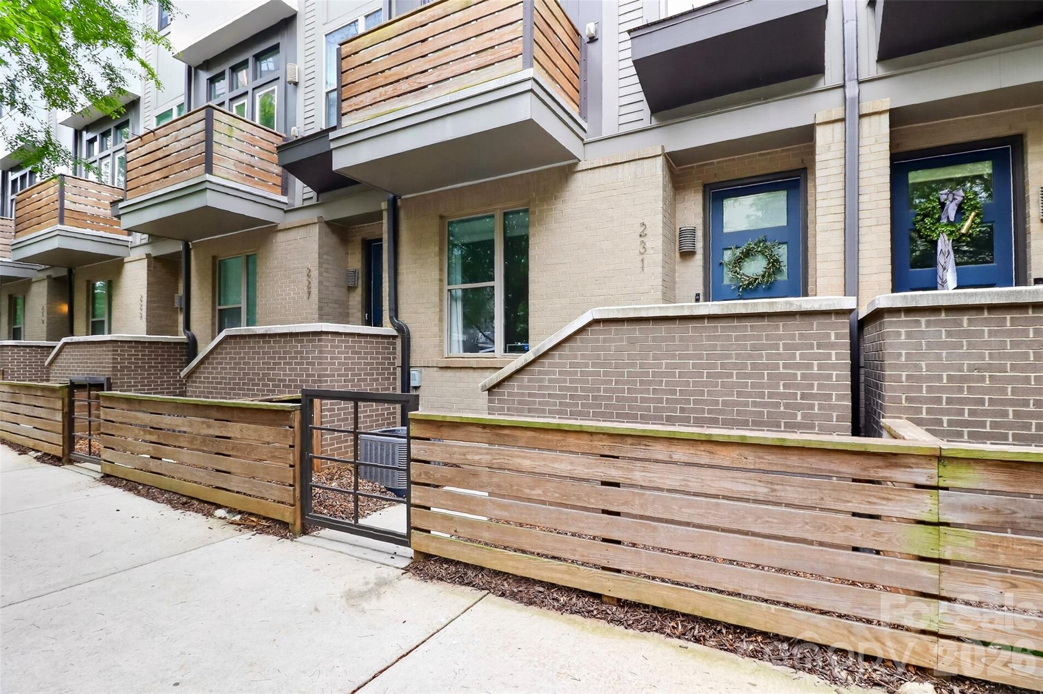 231 Doggett Street — Charlotte