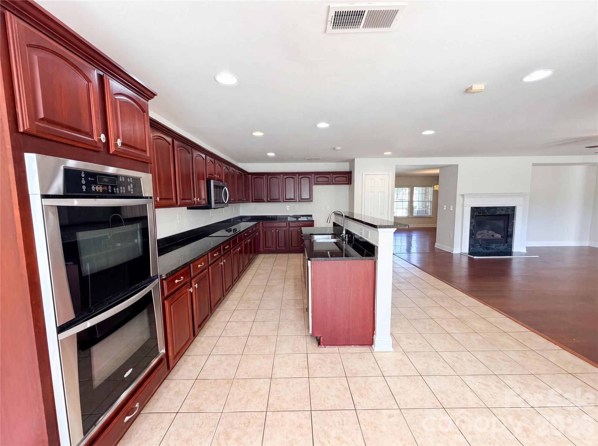 10016 Markus Drive — Charlotte