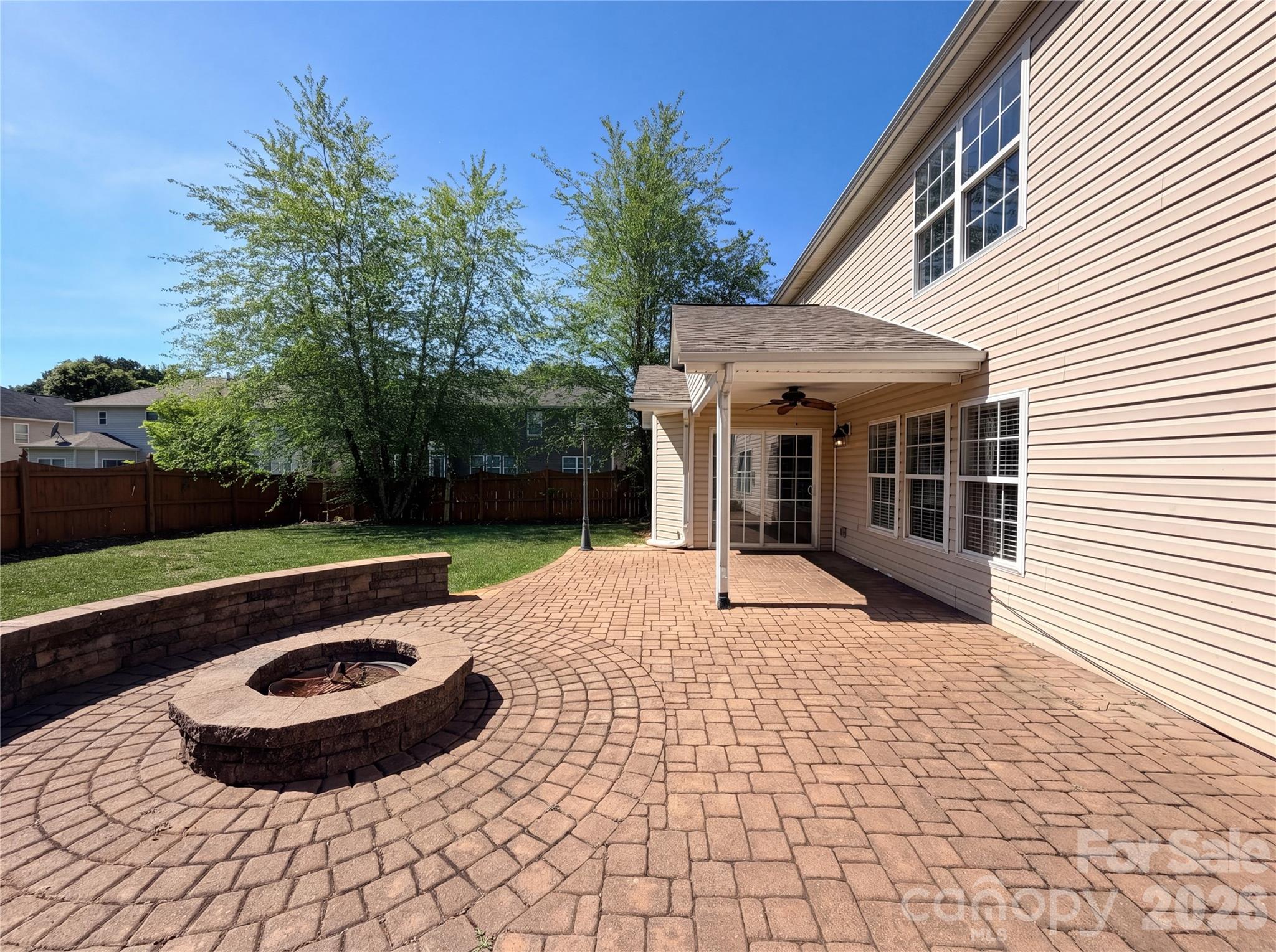 10016 Markus Drive — Charlotte