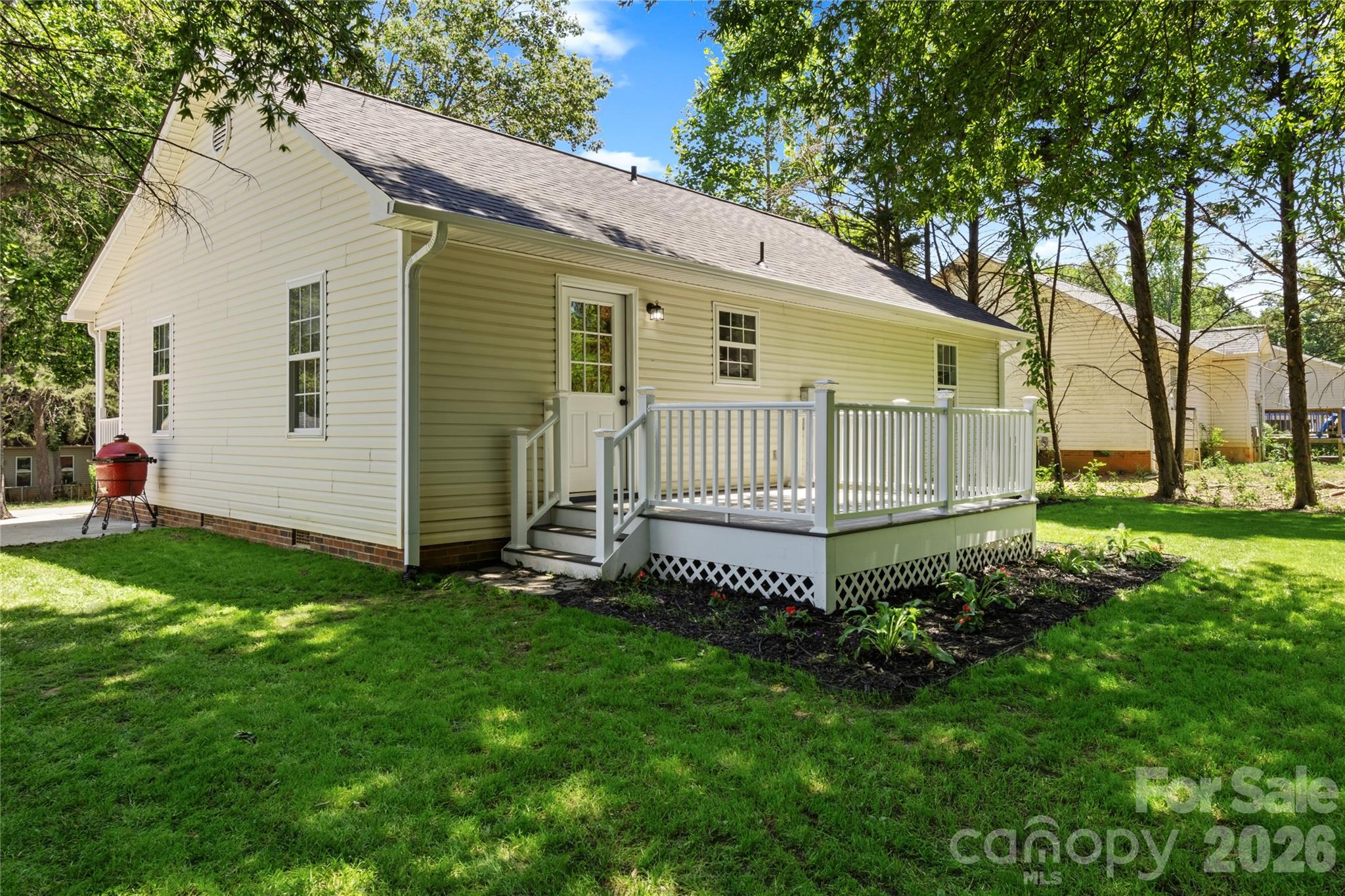 399 Windward Circle — Mocksville