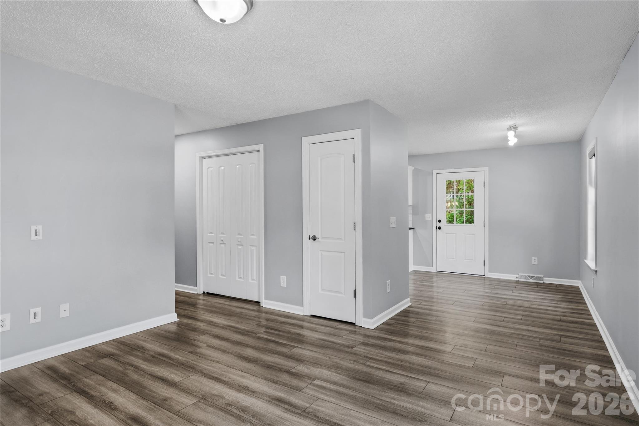 399 Windward Circle — Mocksville