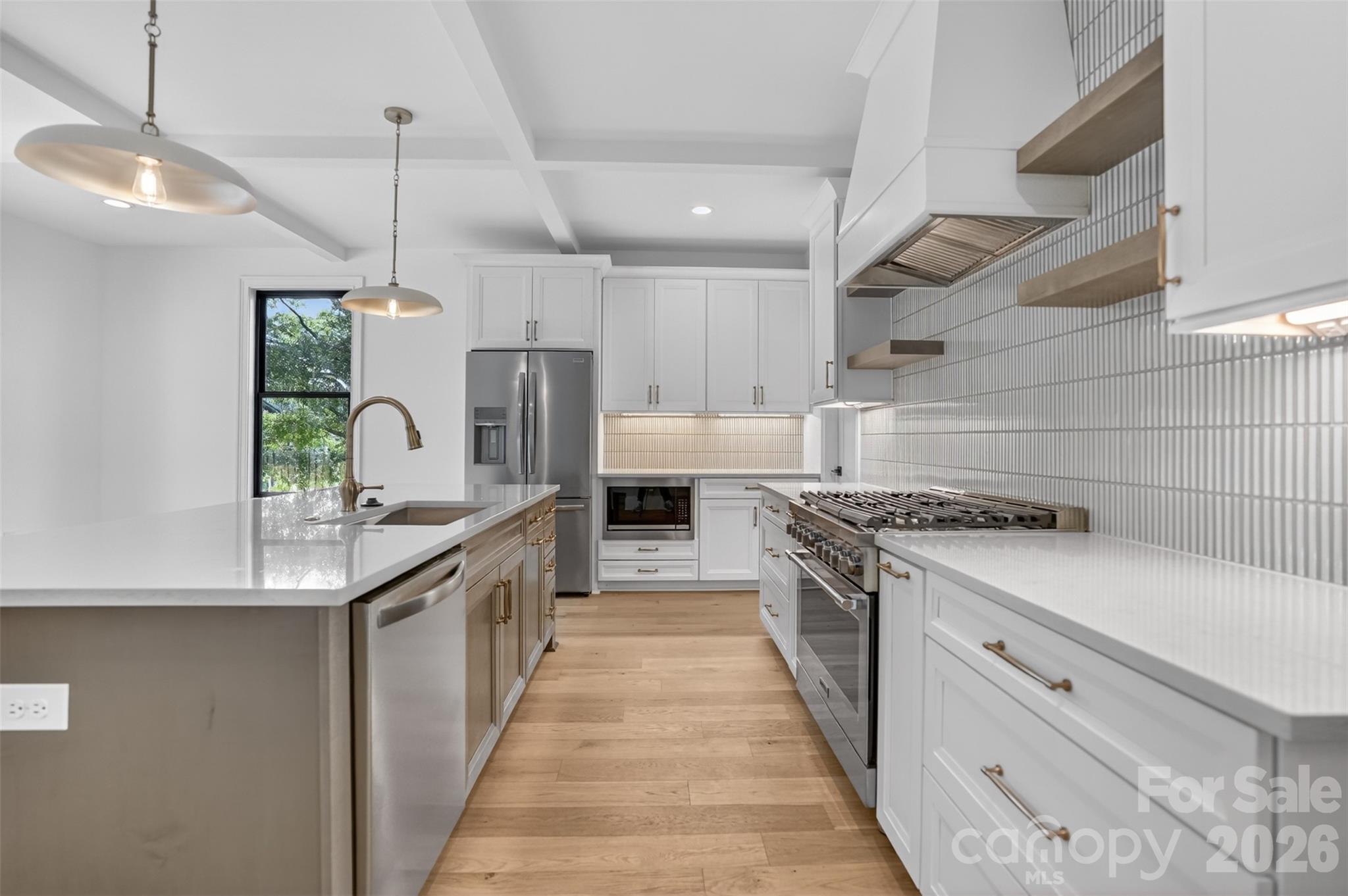 421 W Cama Street — Charlotte