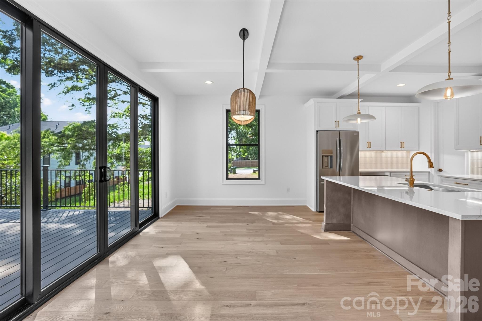 421 W Cama Street — Charlotte