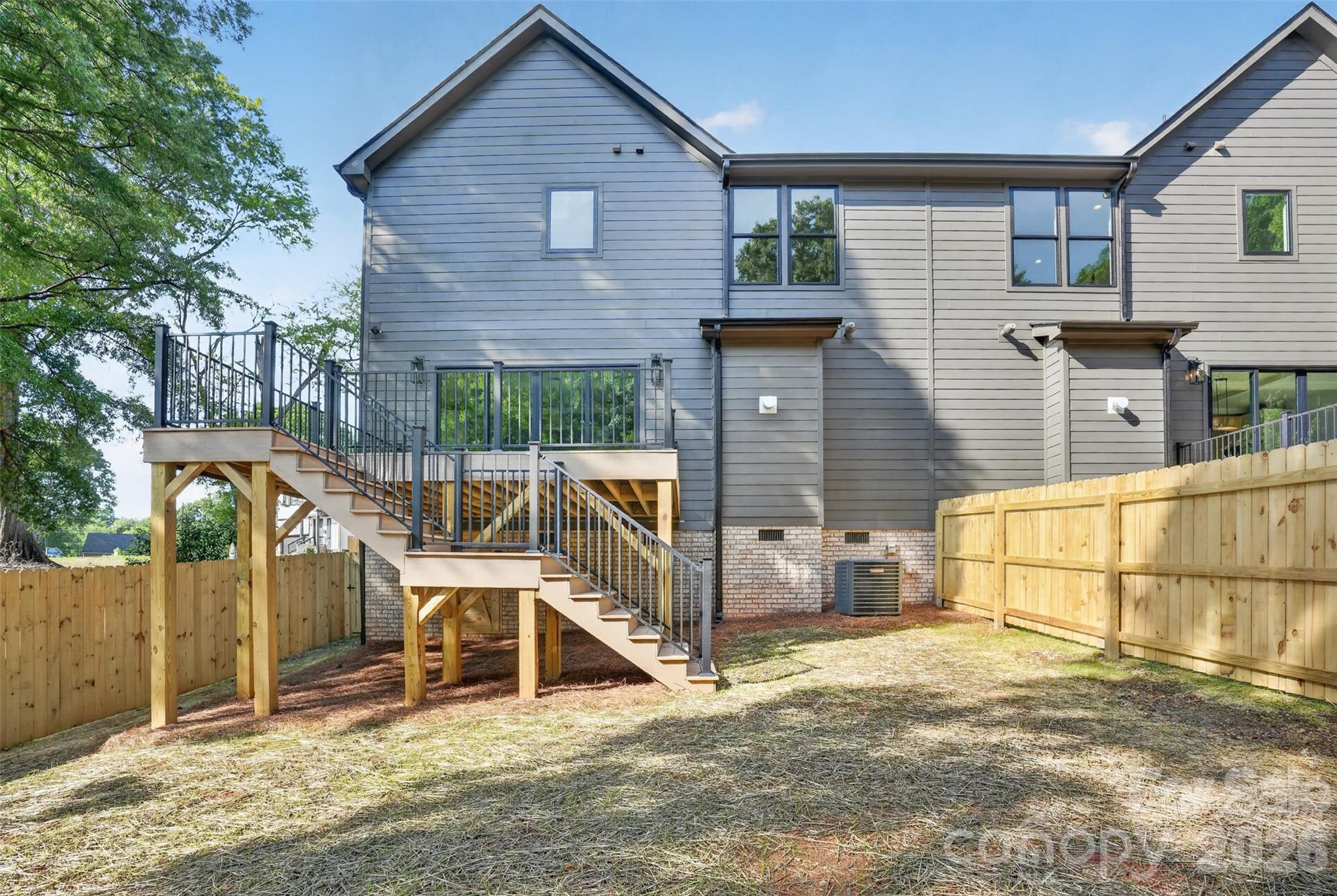 421 W Cama Street — Charlotte