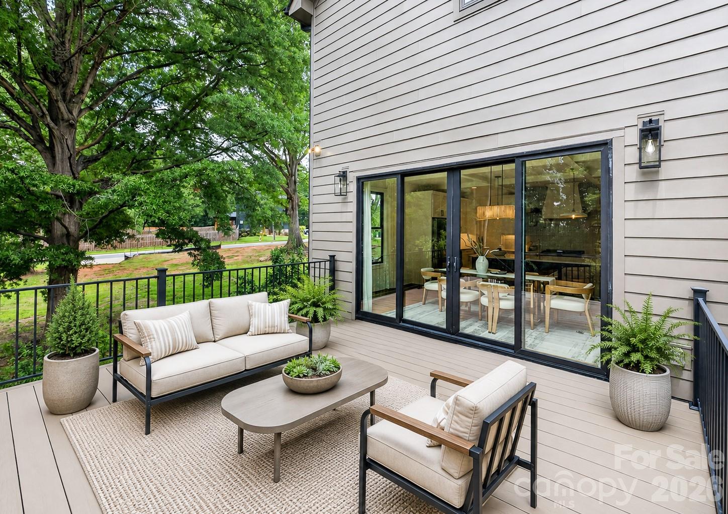 421 W Cama Street — Charlotte