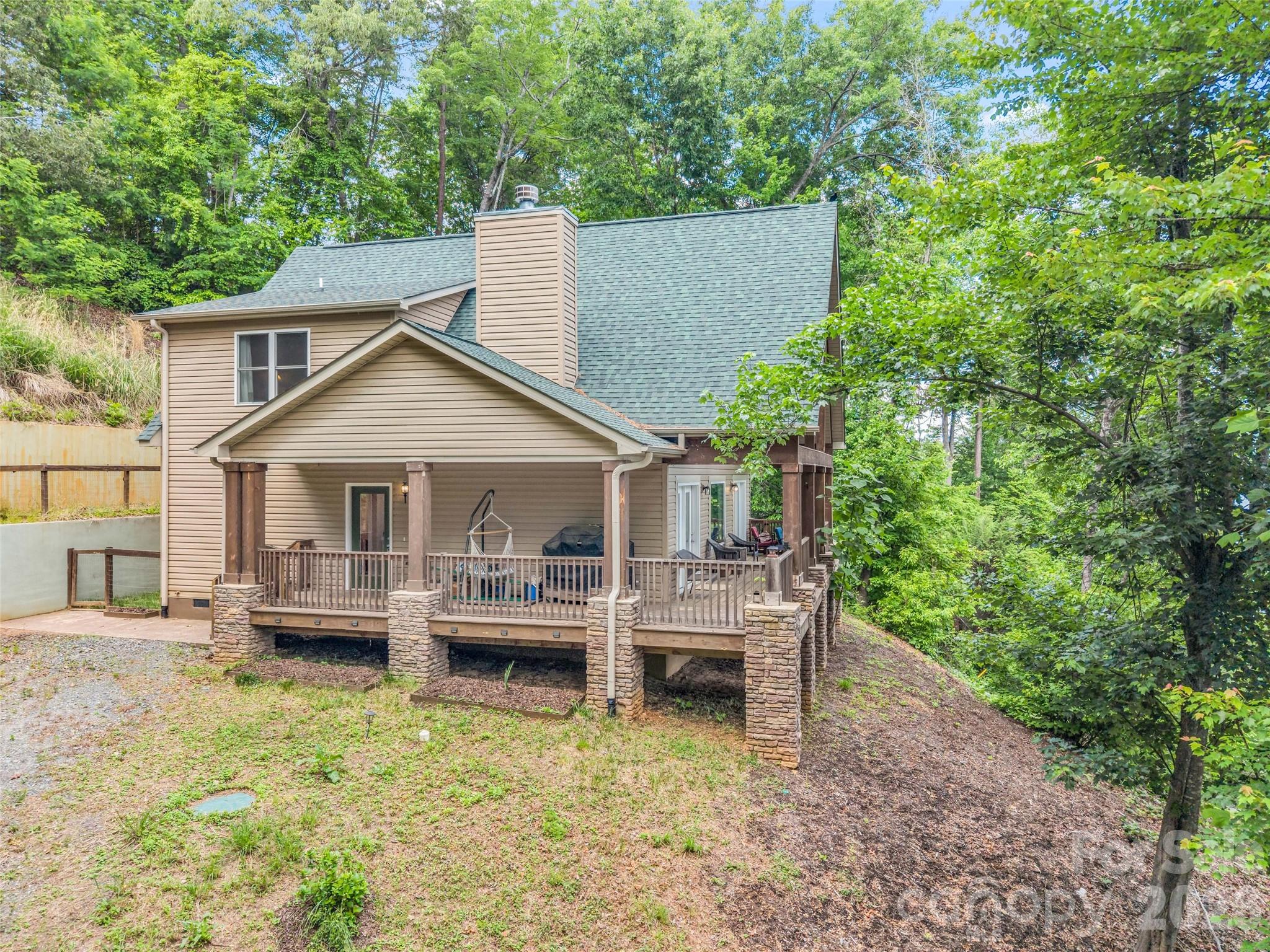 227 Snug Harbor Circle — Lake Lure