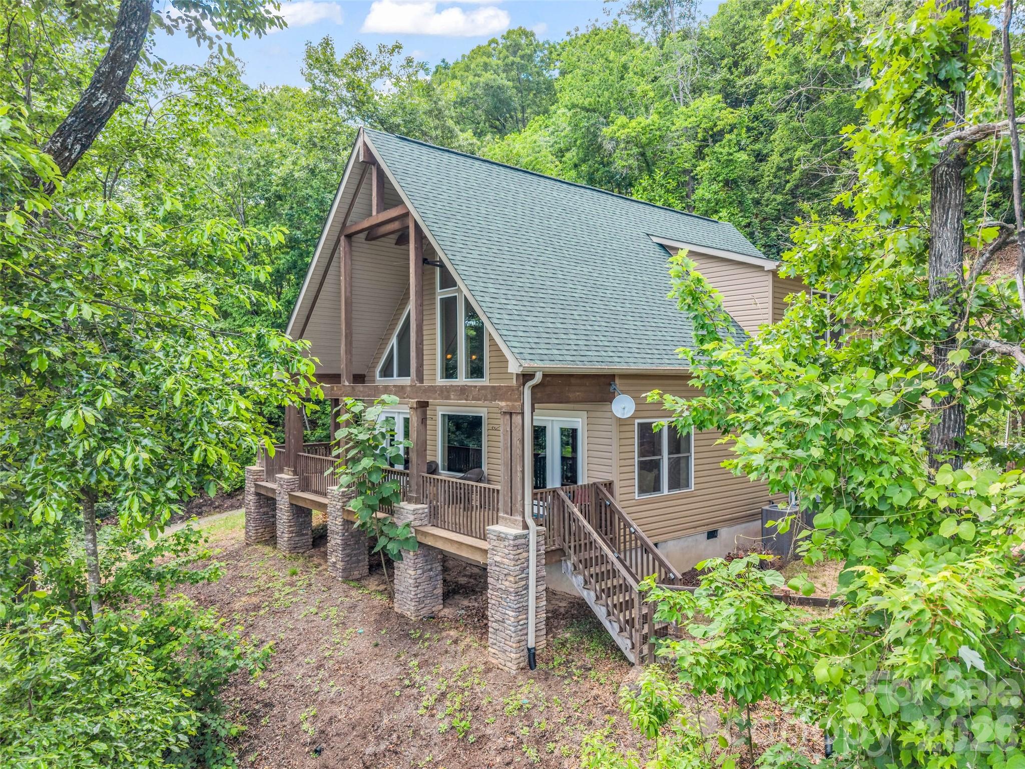 227 Snug Harbor Circle — Lake Lure