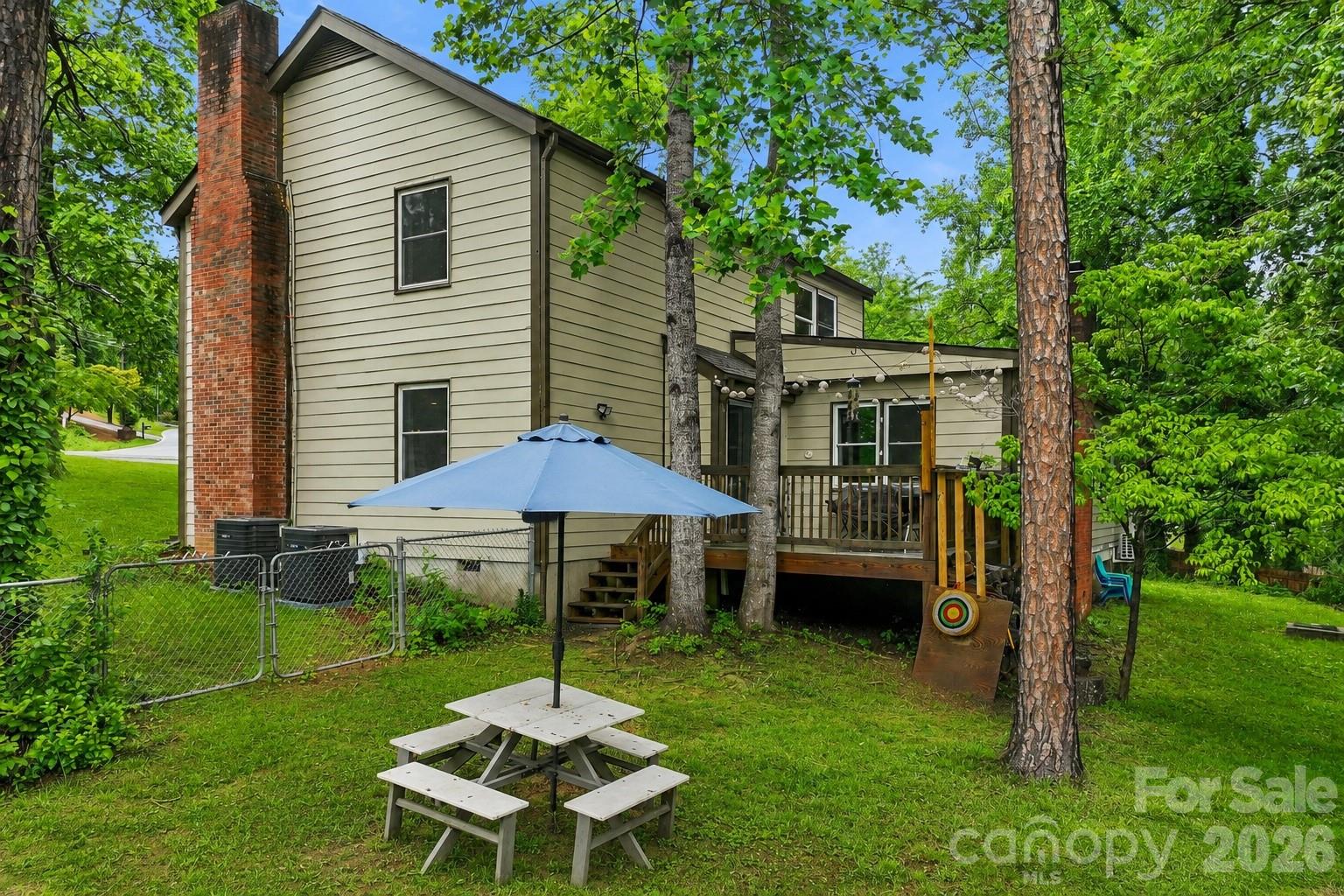 4 Beechwood Lakes Drive — Hendersonville