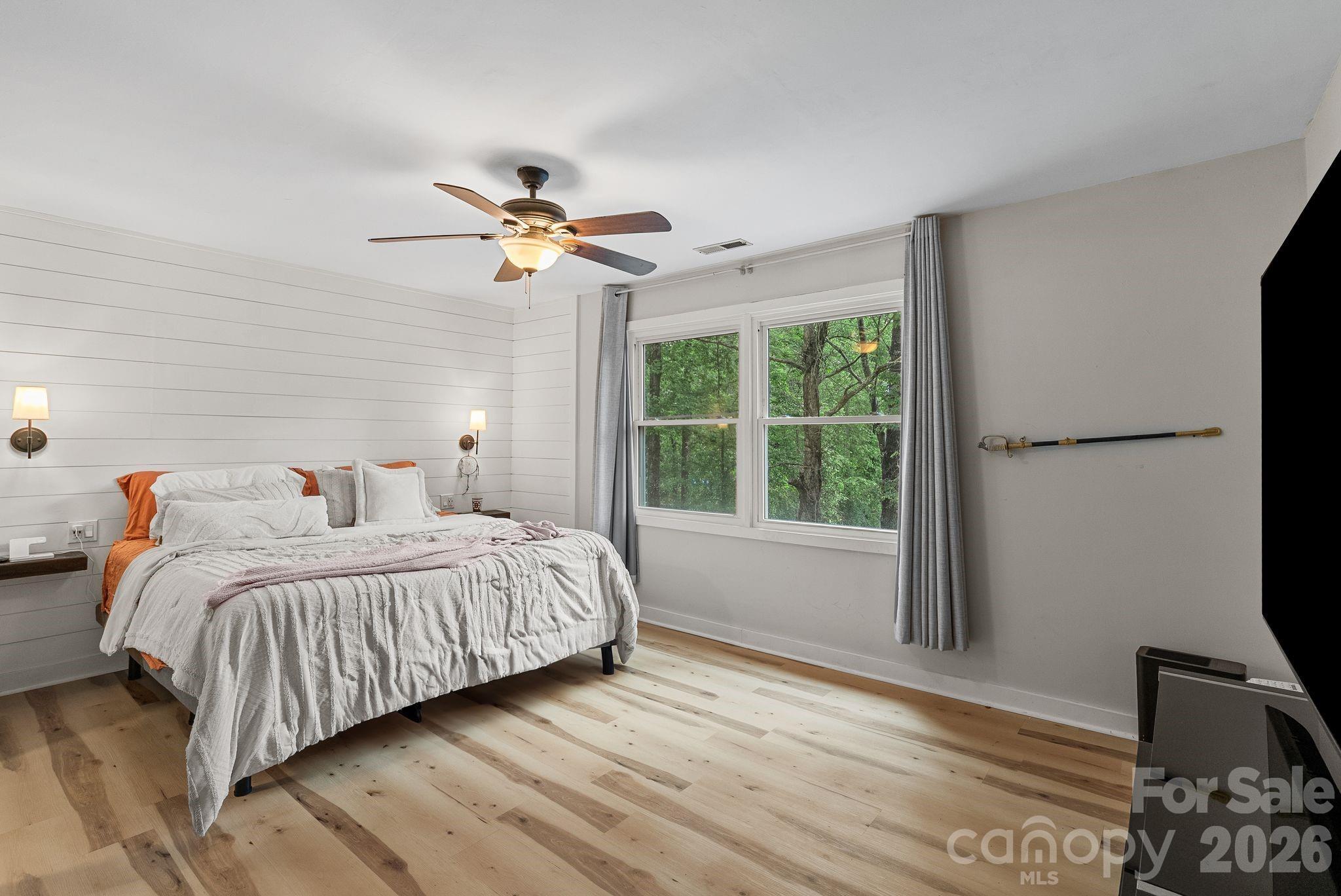 4 Beechwood Lakes Drive — Hendersonville