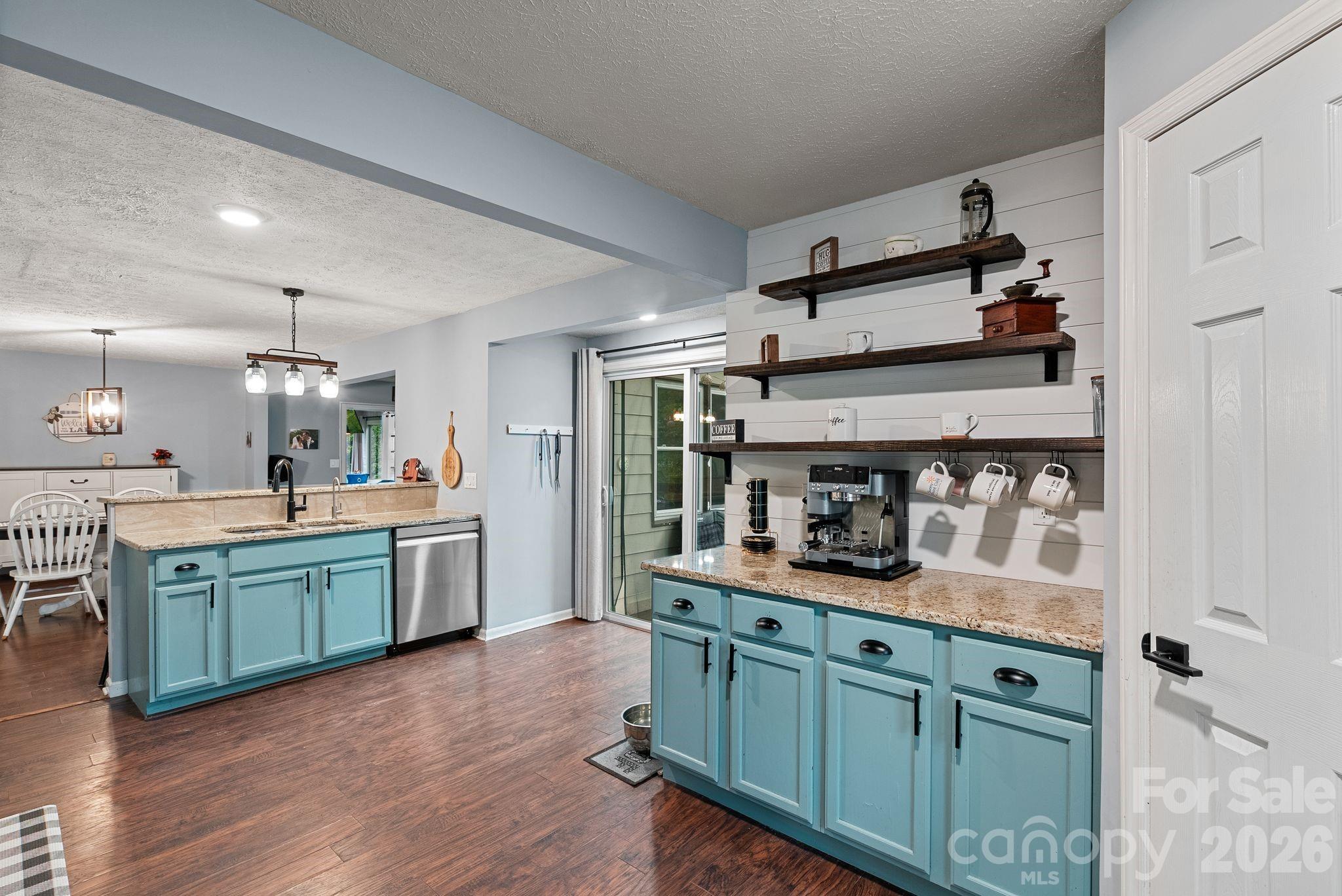 4 Beechwood Lakes Drive — Hendersonville
