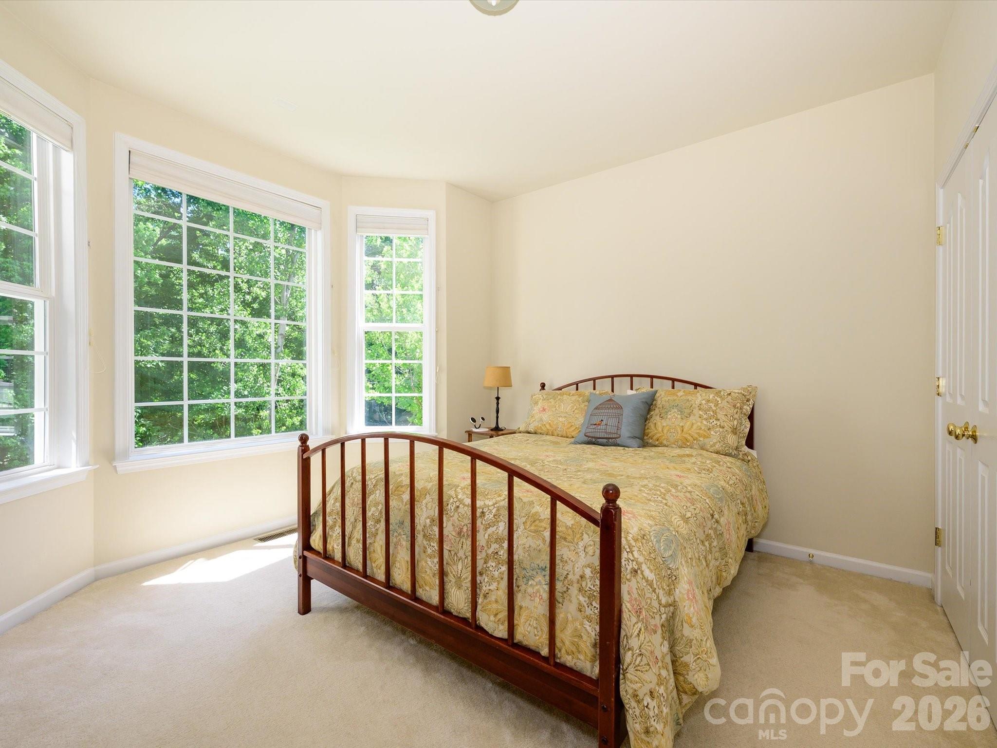 2172 Woodstream Road — Harrisburg