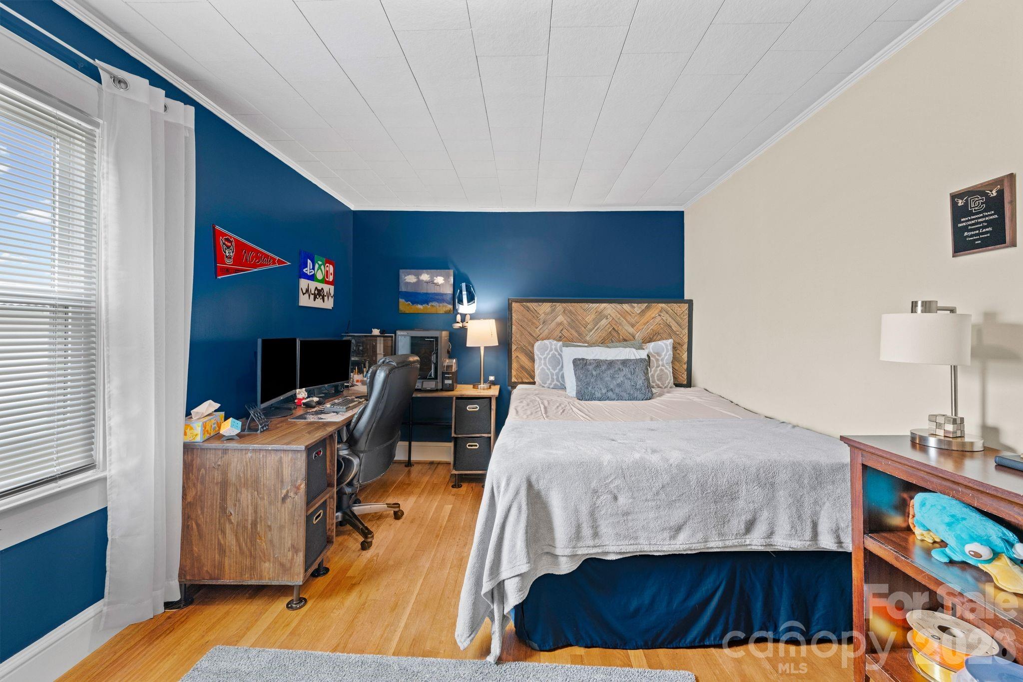 128 Avon Street — Mocksville