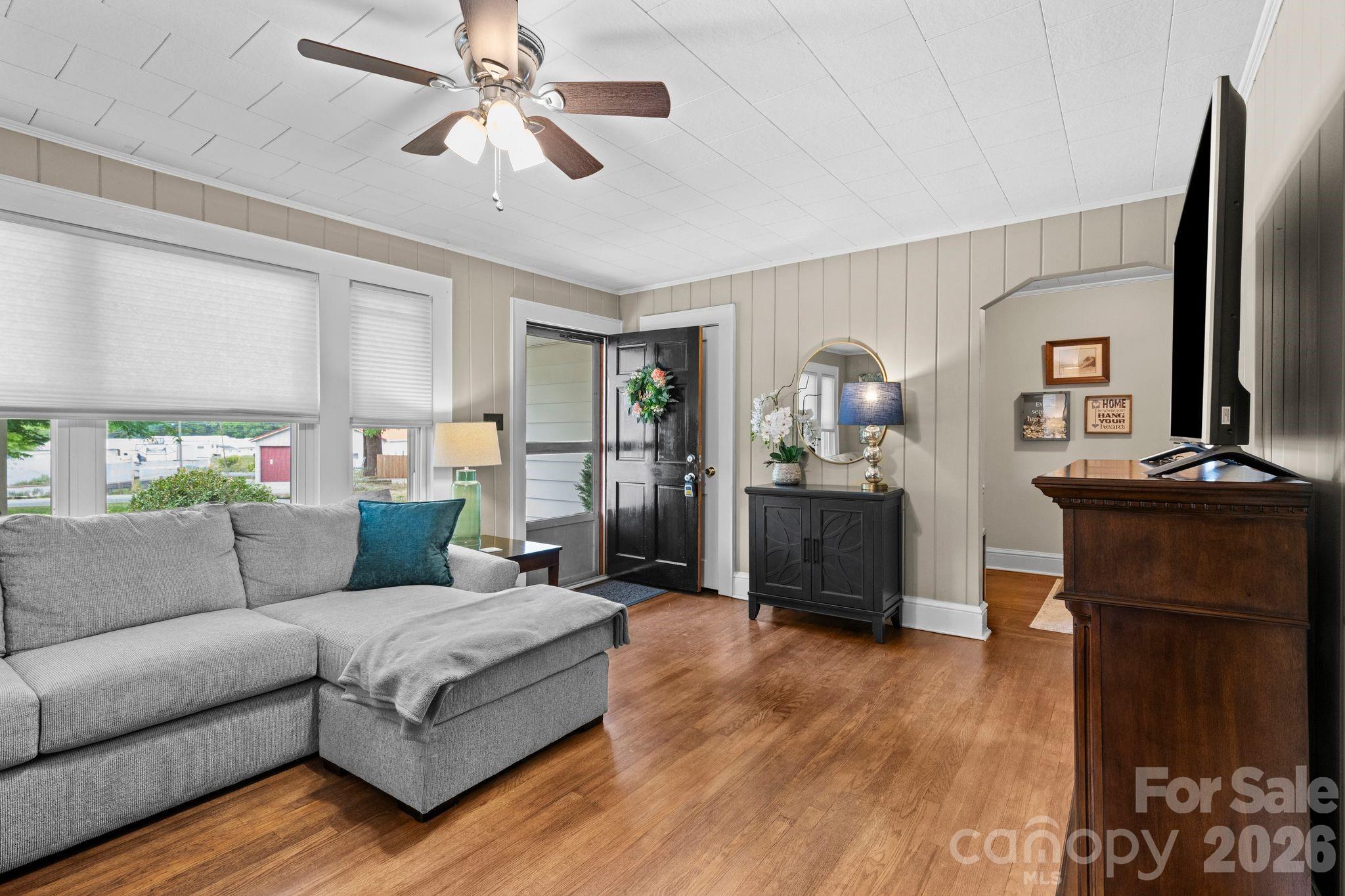 128 Avon Street — Mocksville