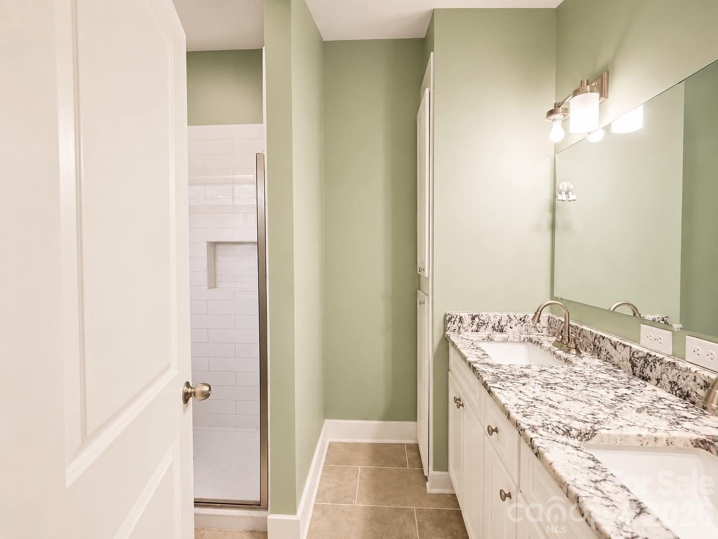 383 E Catawba Avenue — Mooresville