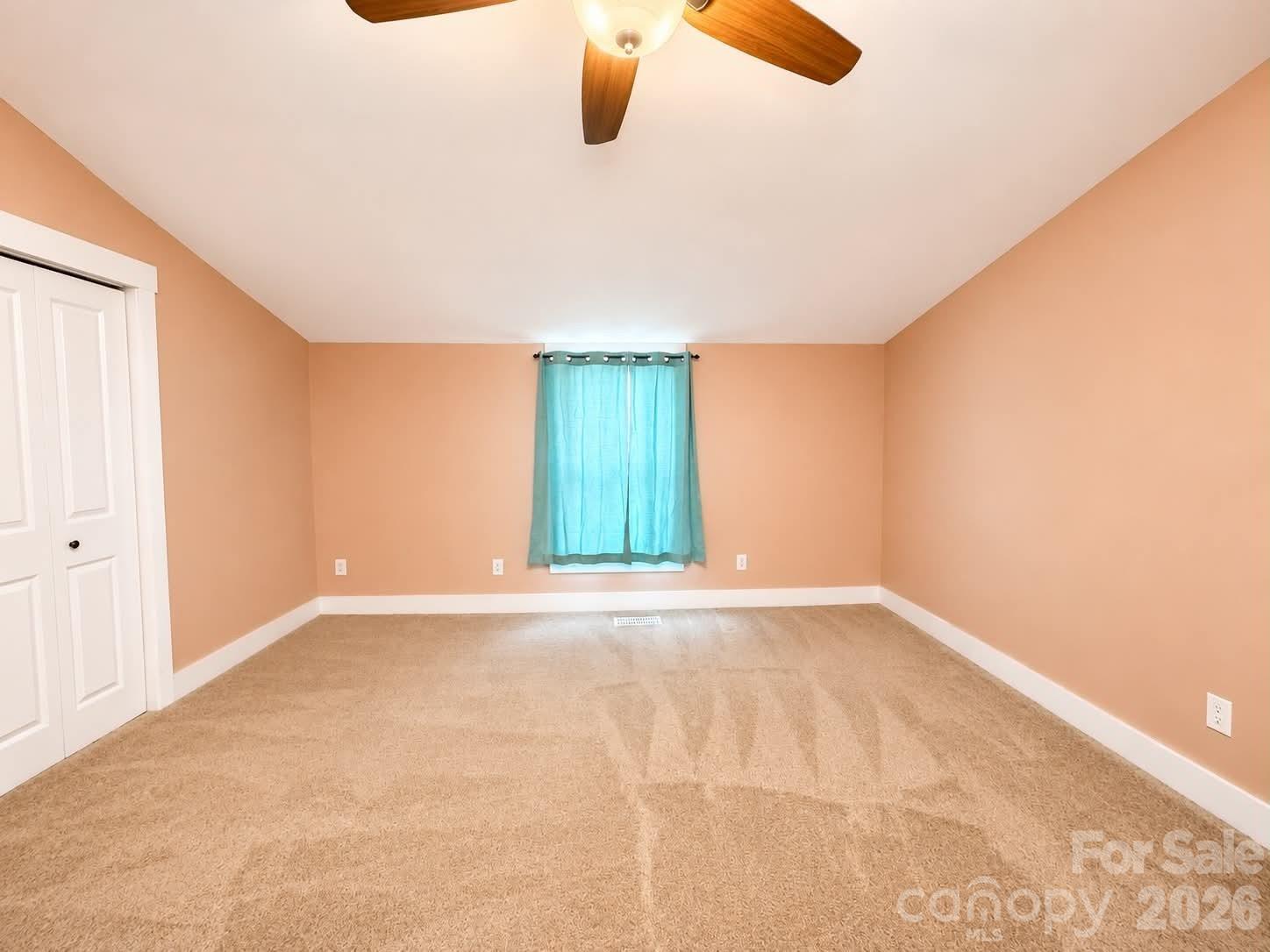 383 E Catawba Avenue — Mooresville