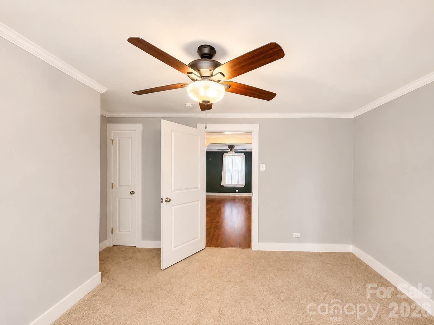 383 E Catawba Avenue — Mooresville