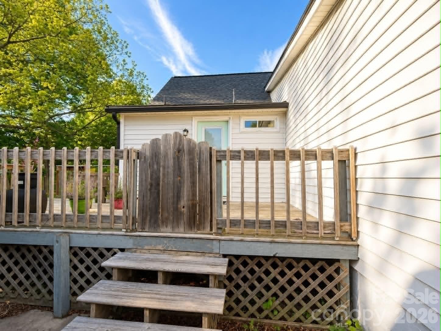 383 E Catawba Avenue — Mooresville