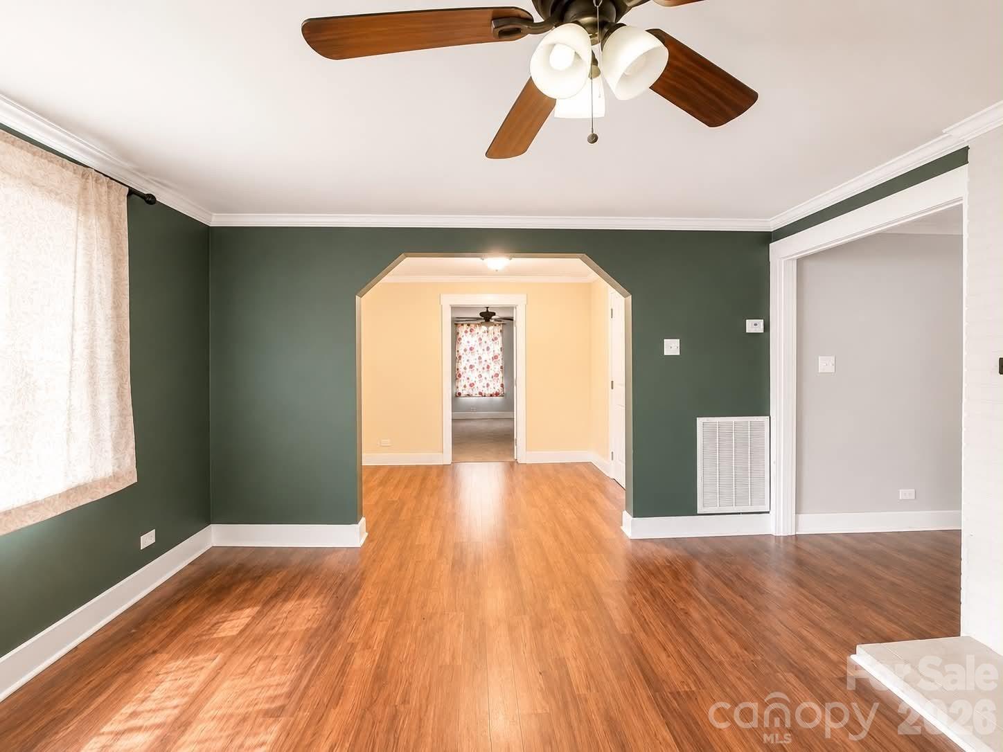 383 E Catawba Avenue — Mooresville
