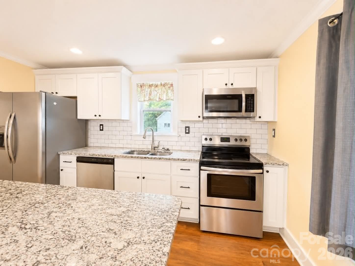 383 E Catawba Avenue — Mooresville
