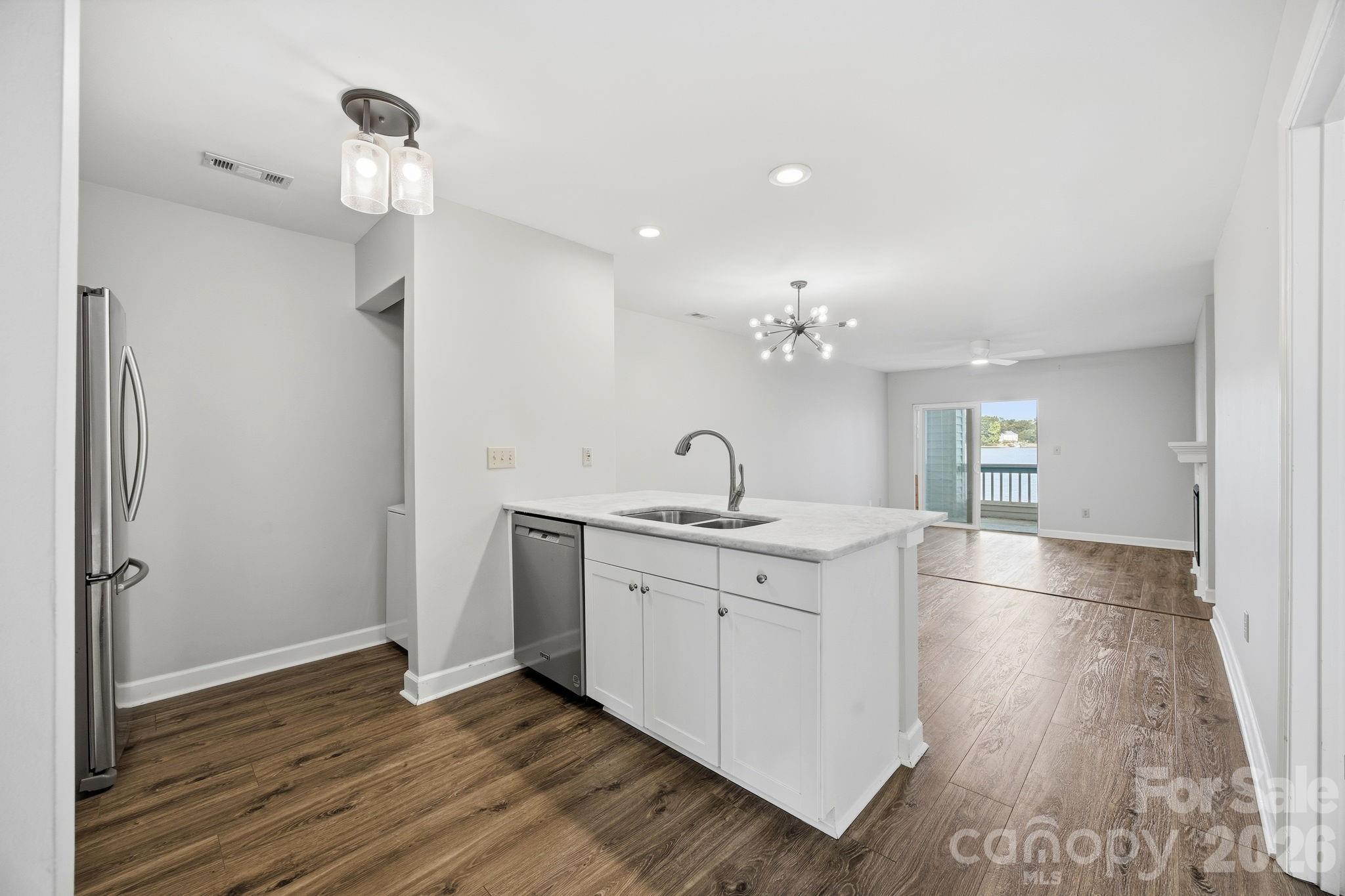 913 Southwest Drive — Davidson