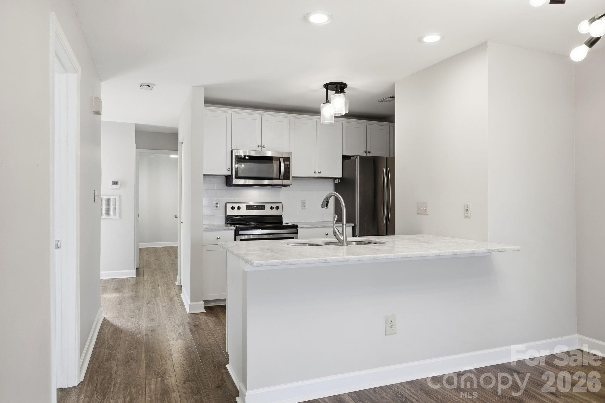 913 Southwest Drive — Davidson