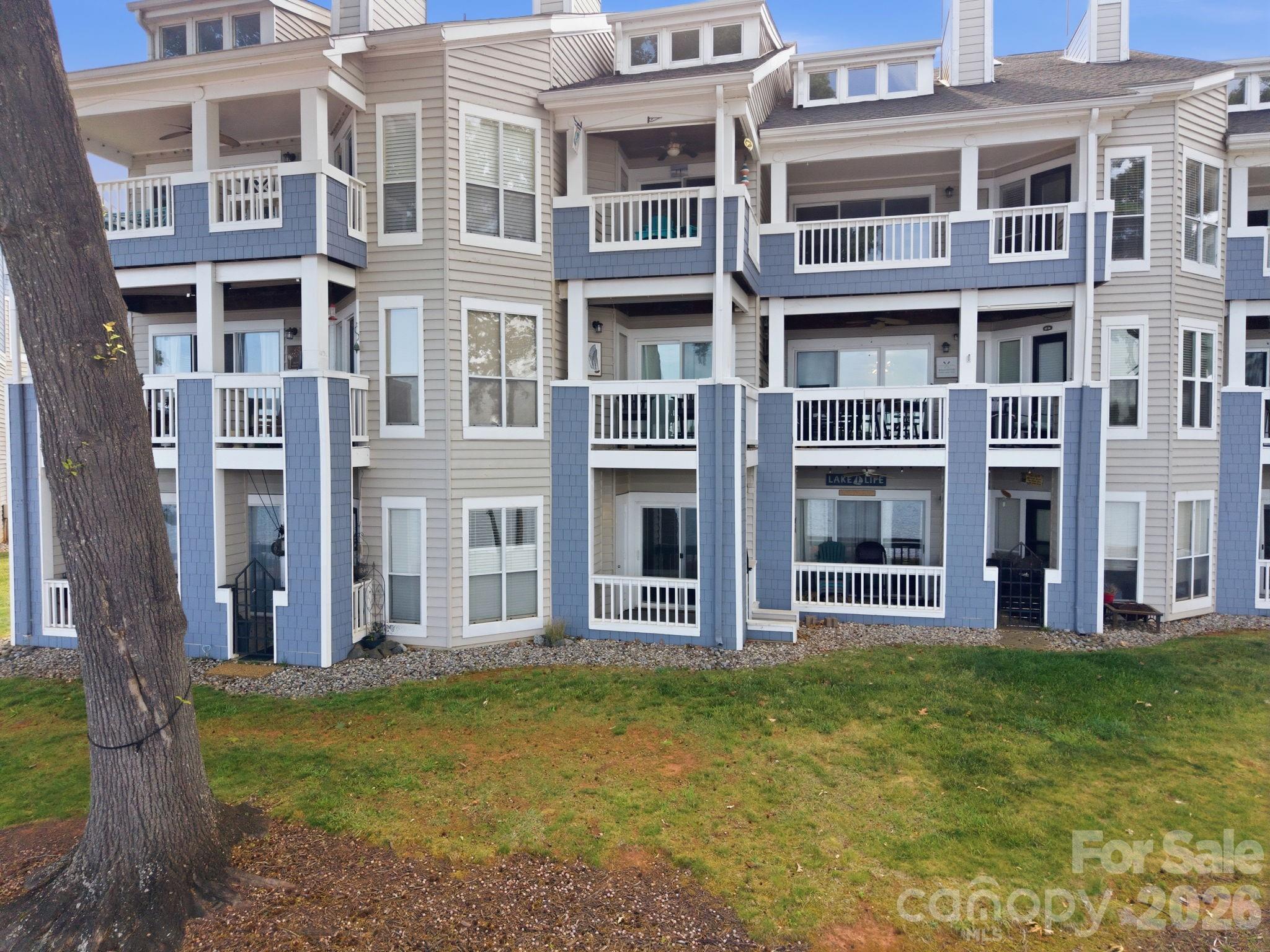 913 Southwest Drive — Davidson