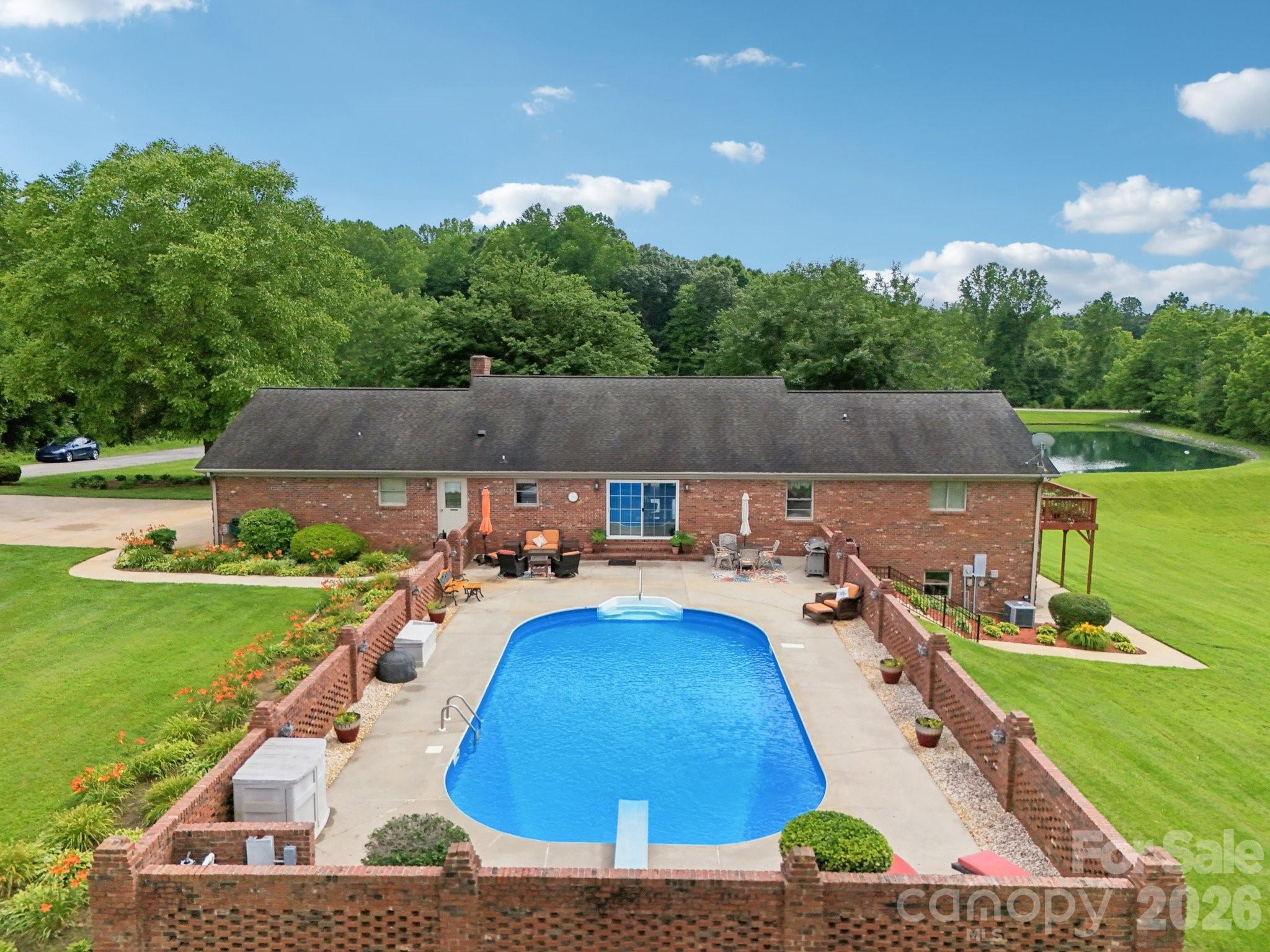 3381 Elaine Avenue — Lincolnton