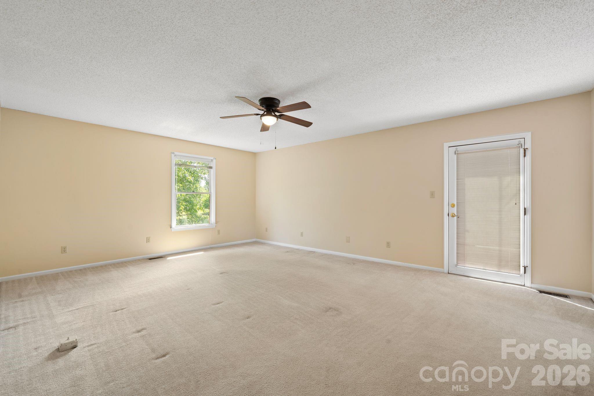 3381 Elaine Avenue — Lincolnton