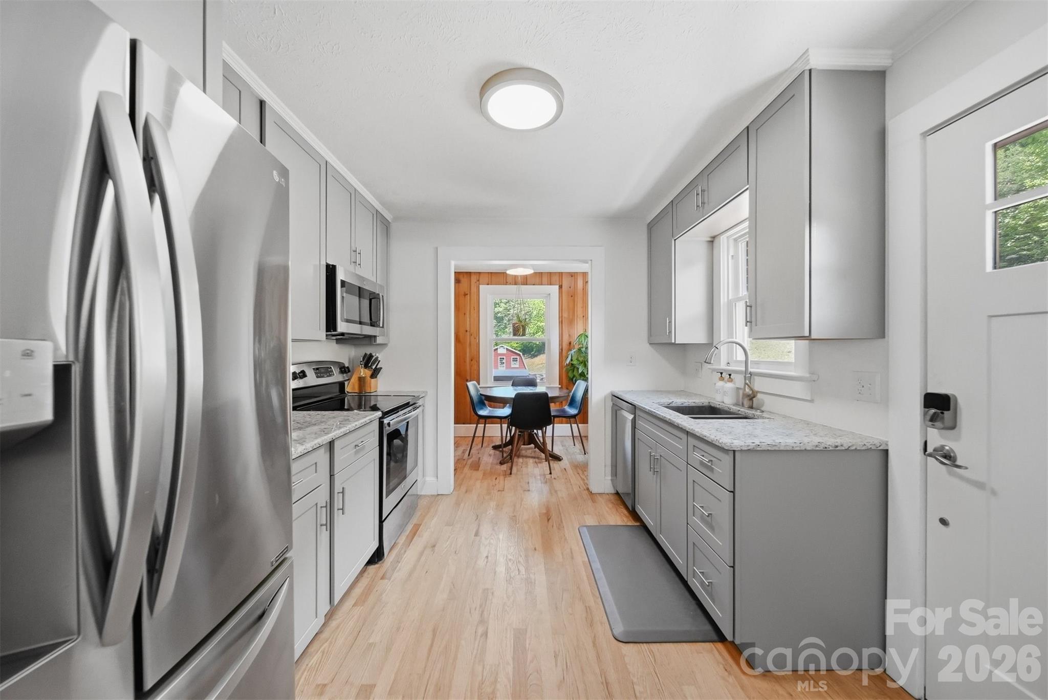 4316 Grandin Road — Lenoir