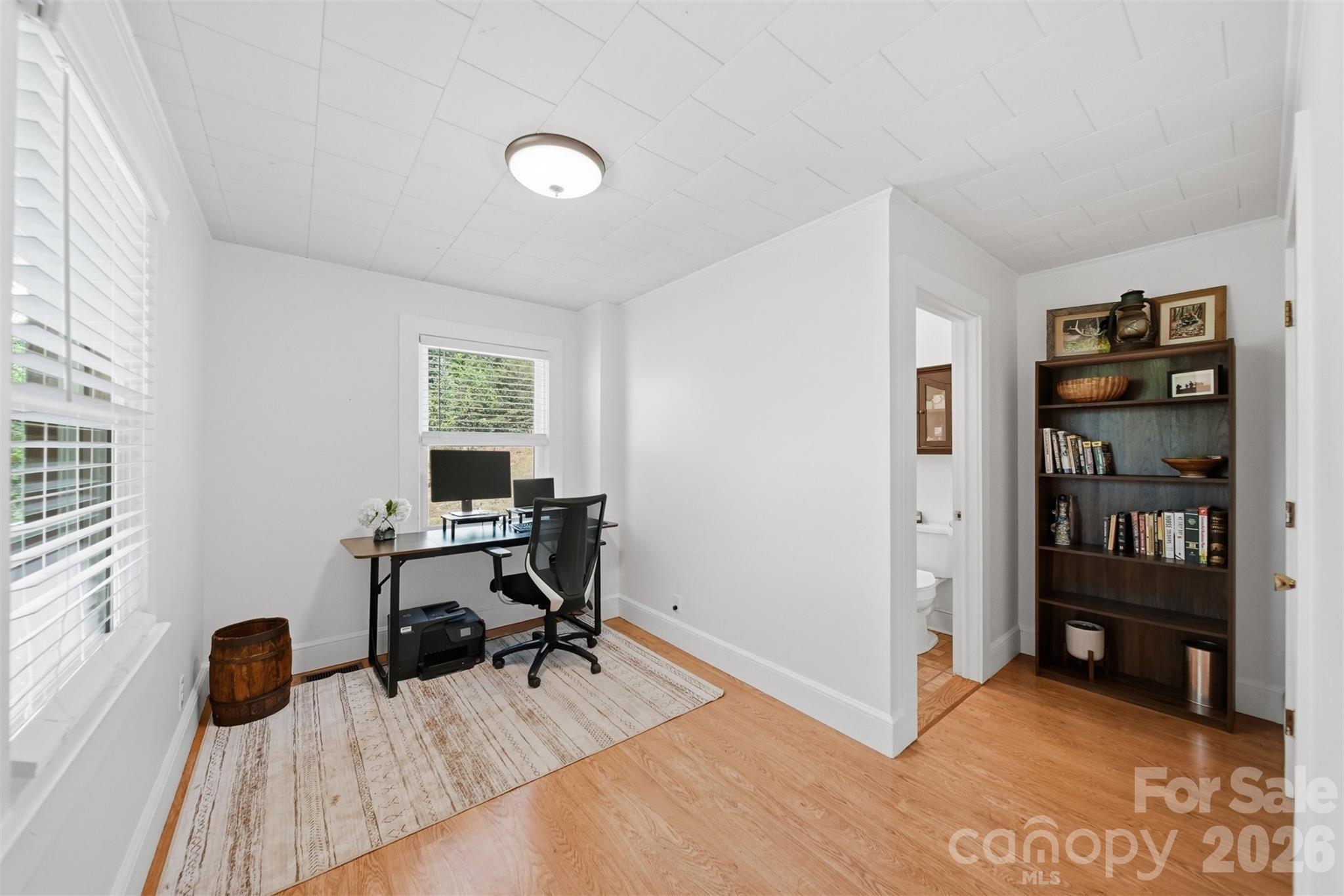 4316 Grandin Road — Lenoir