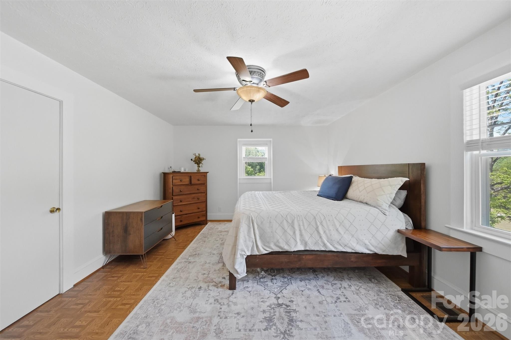 4316 Grandin Road — Lenoir