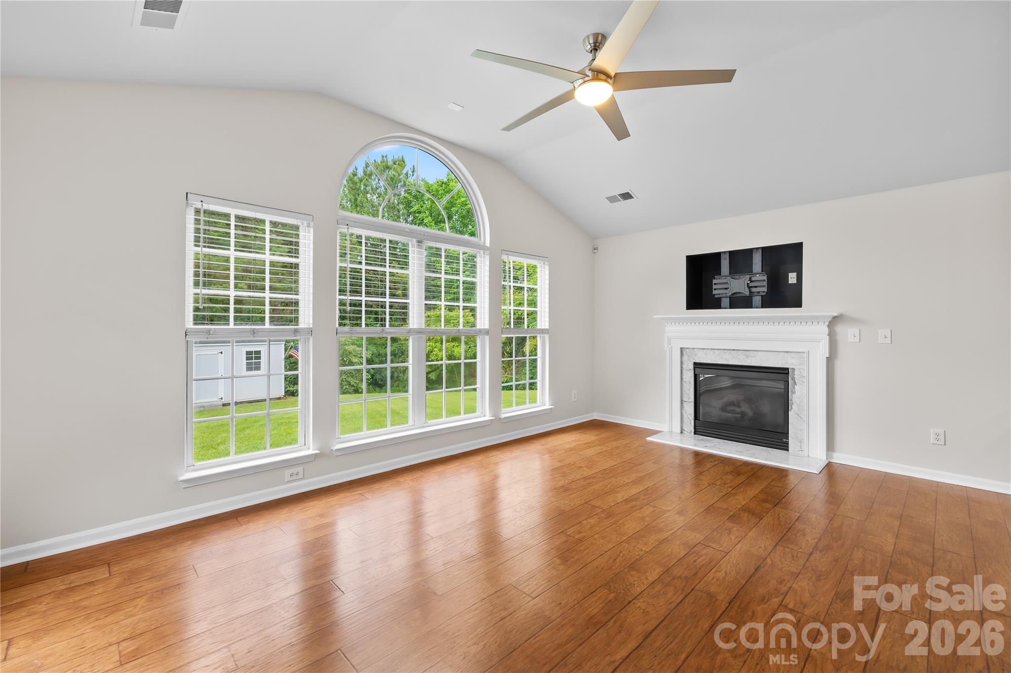 124 Huckleberry Lane — Mount Holly